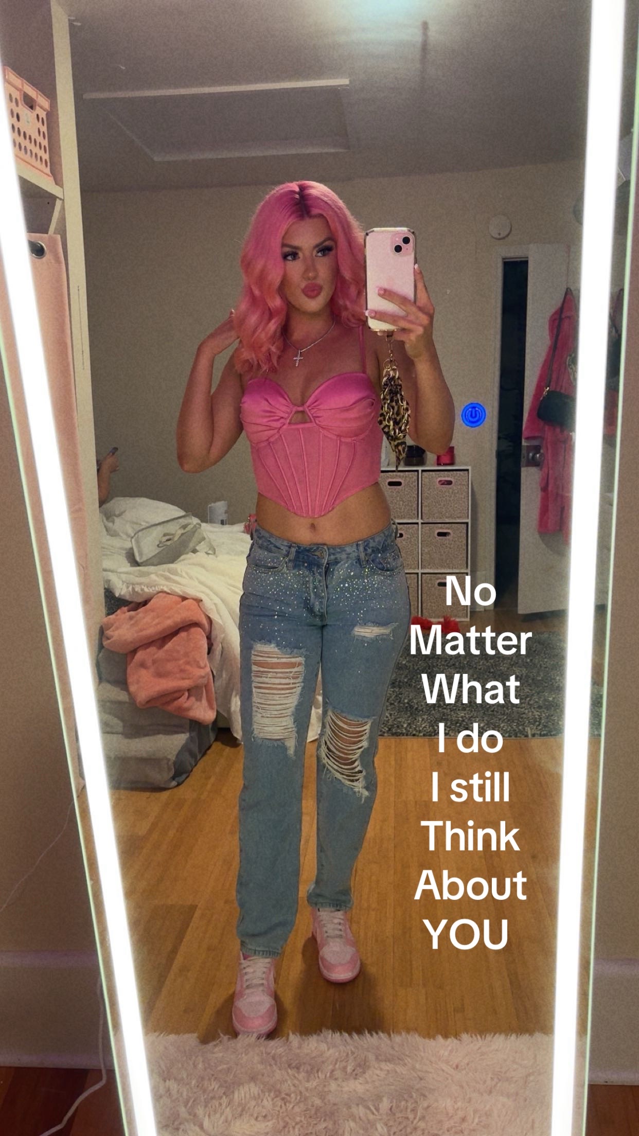 @Victoria Angelica