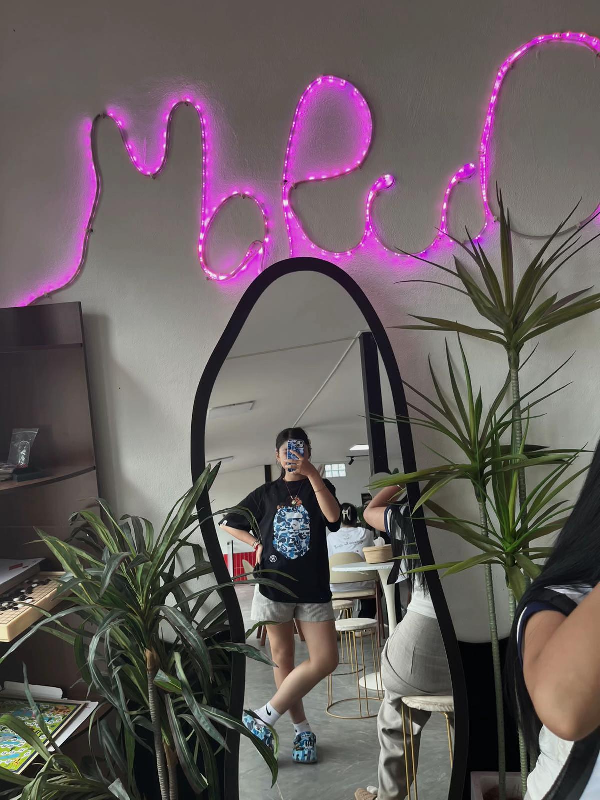 @๐ซ