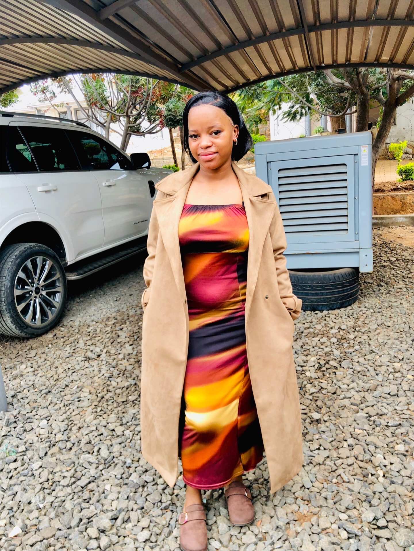 @MphoMokoena