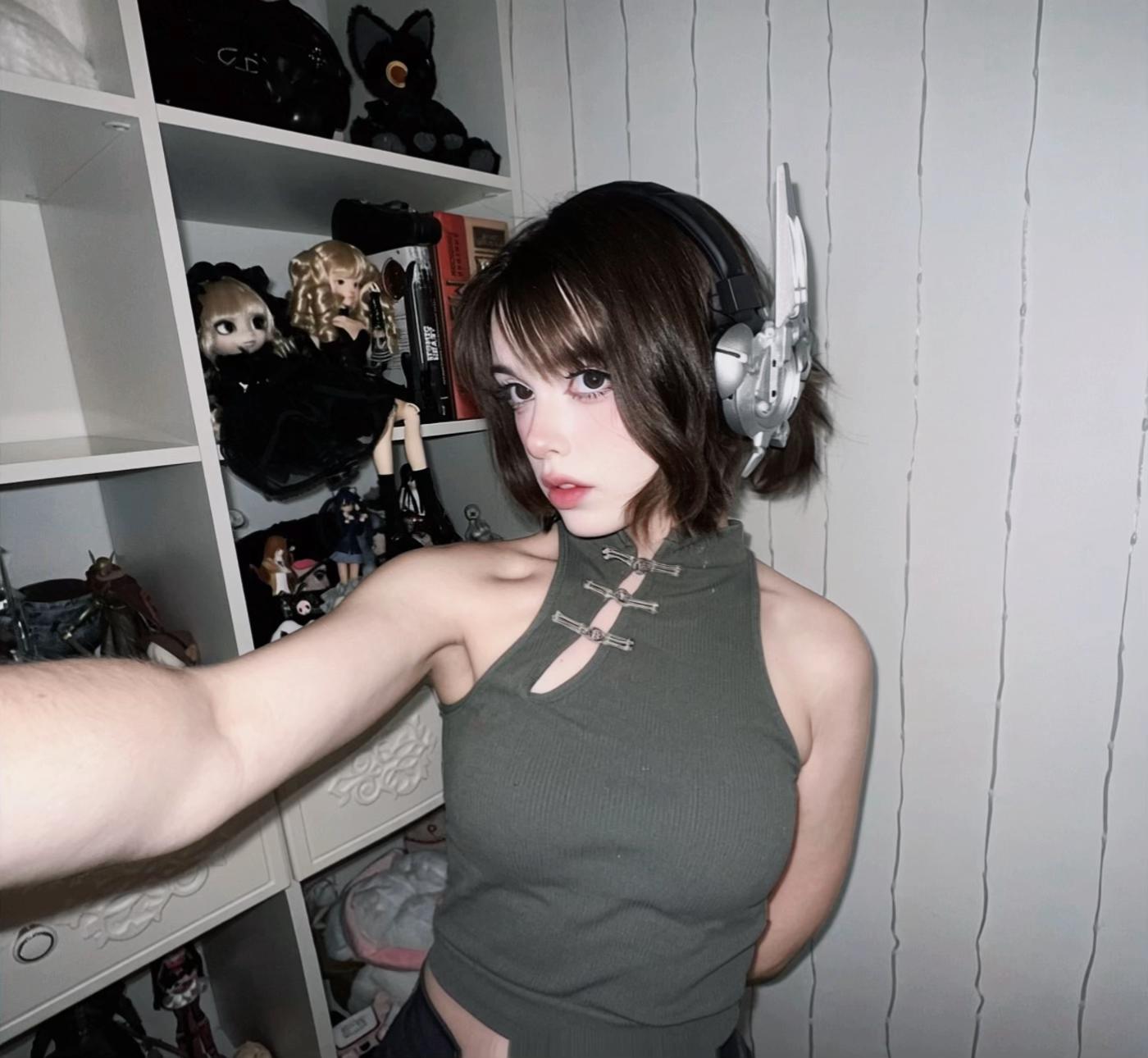 @Лика
