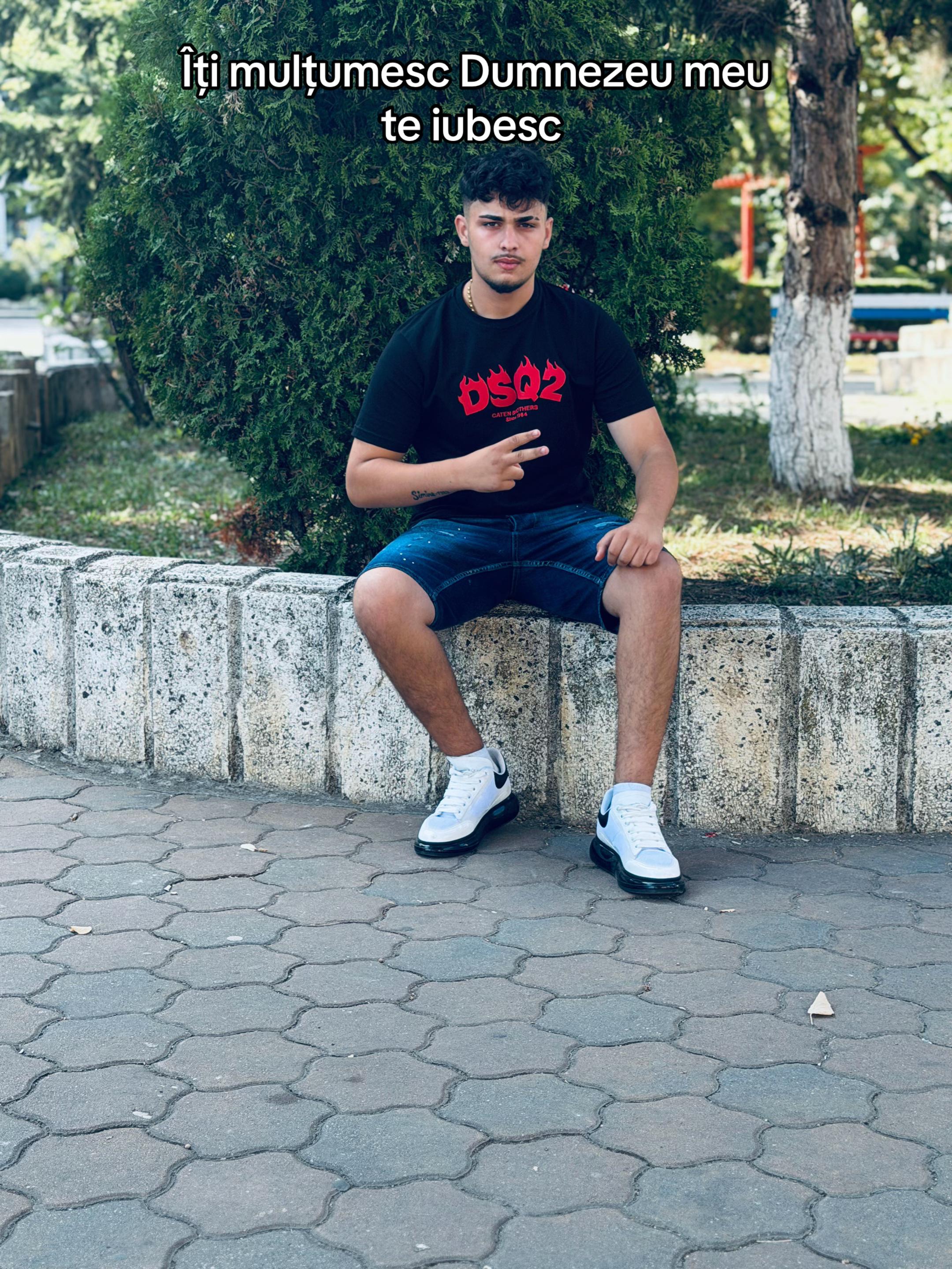 @Italianul