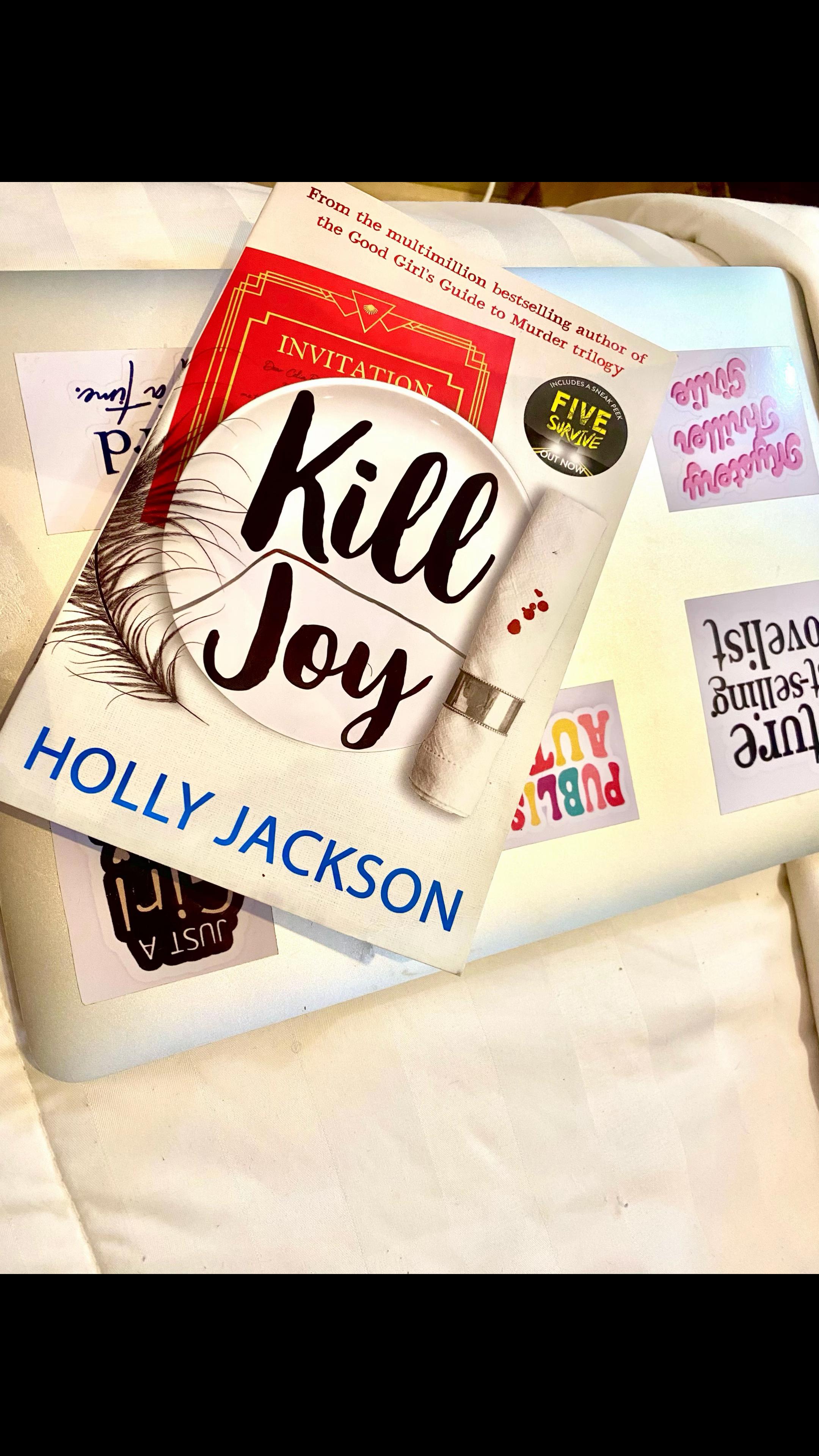 @Nenny May | Author