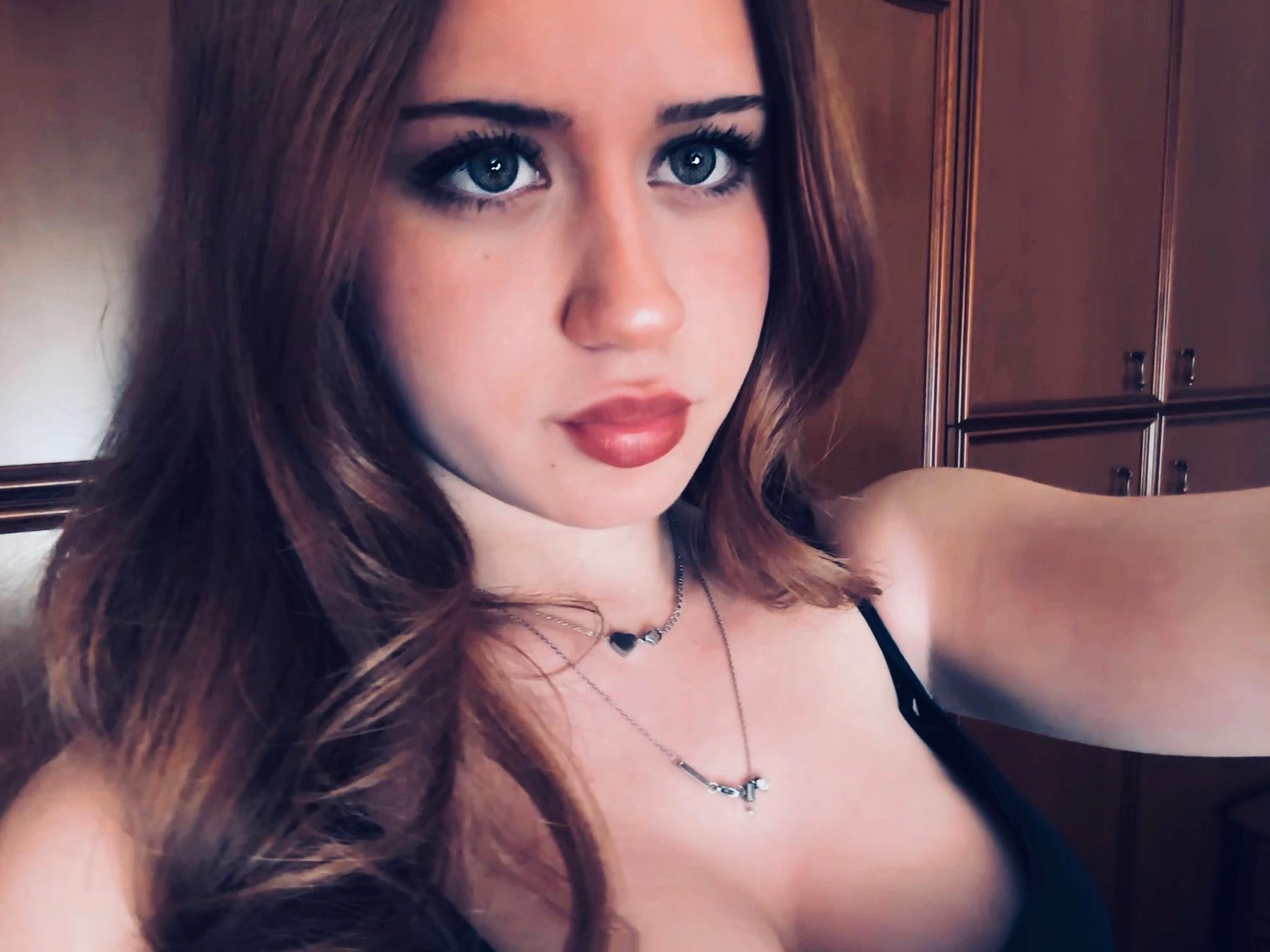 @️