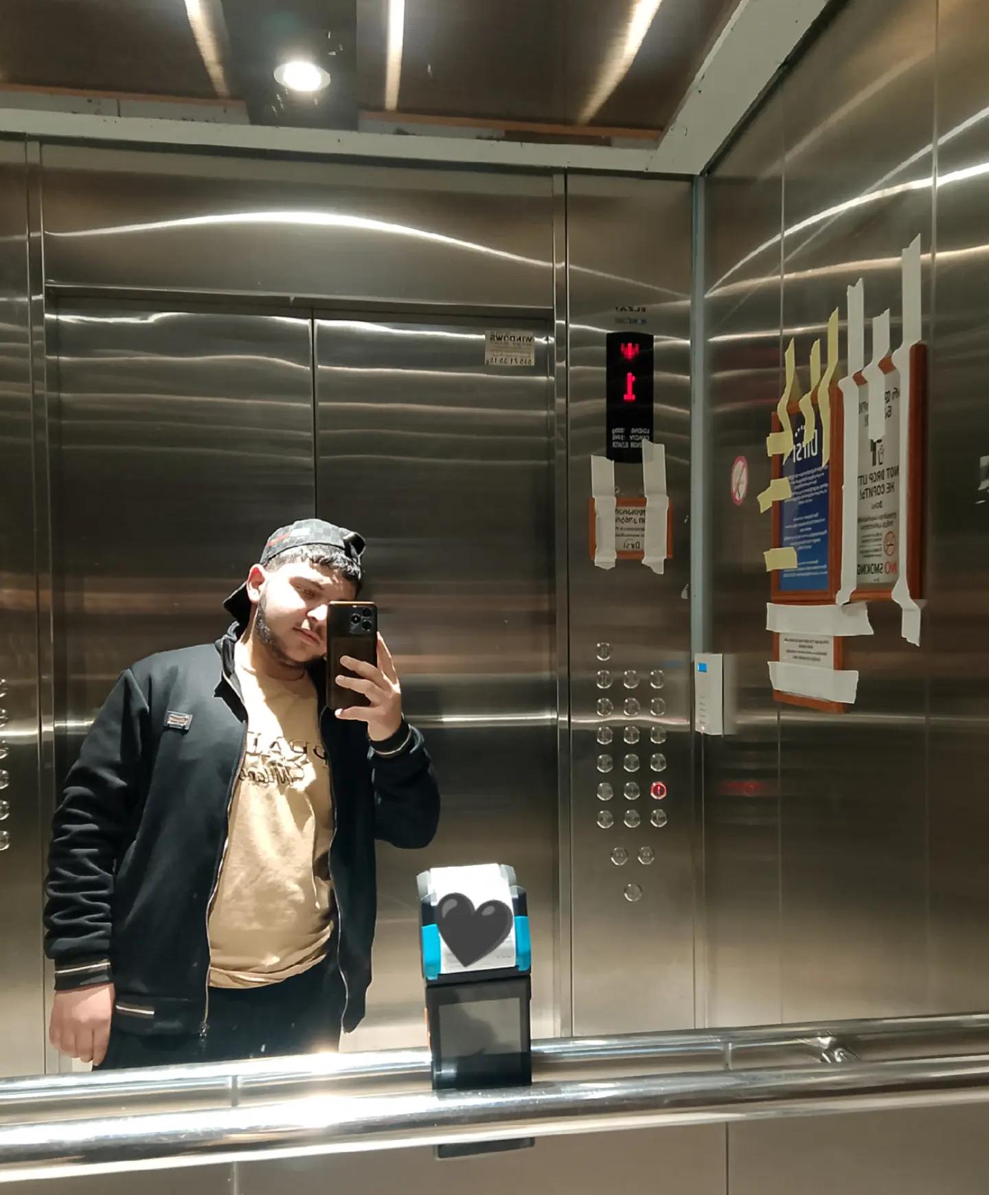 @_ 𝐾 𝐴 𝑆 𝐼 𝑀 𝑂 𝑉_