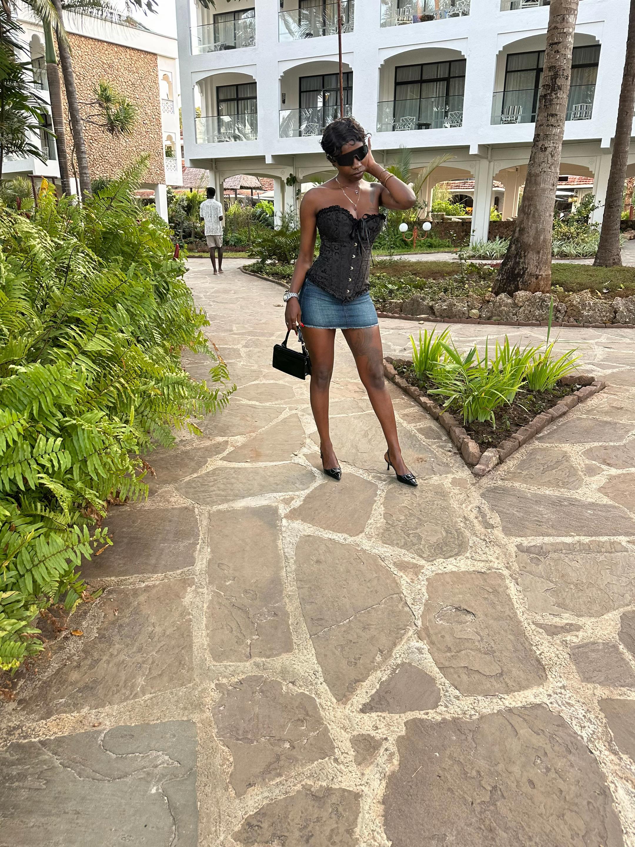 @Yvonnealeri254