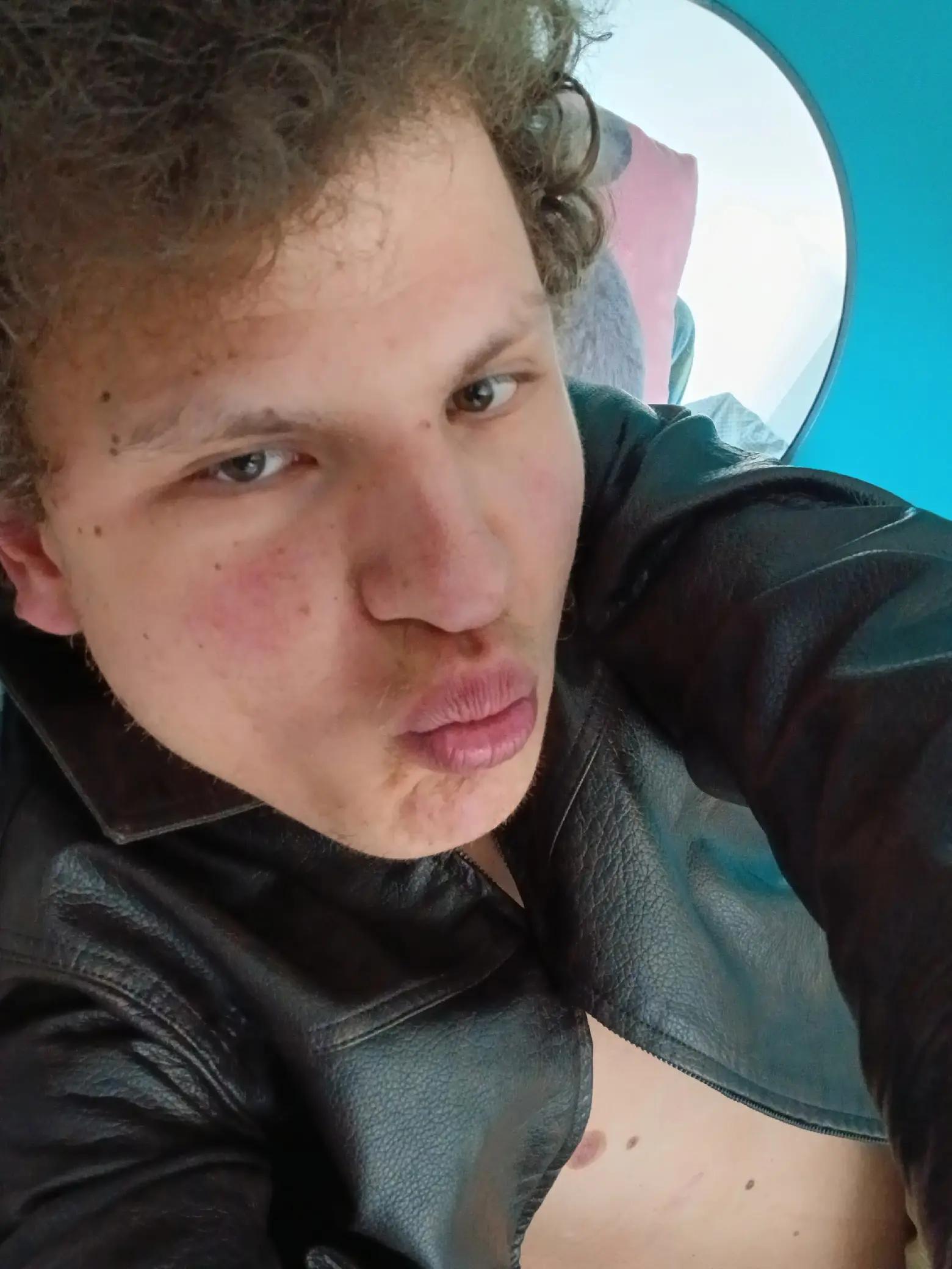 @Max.coolguy__