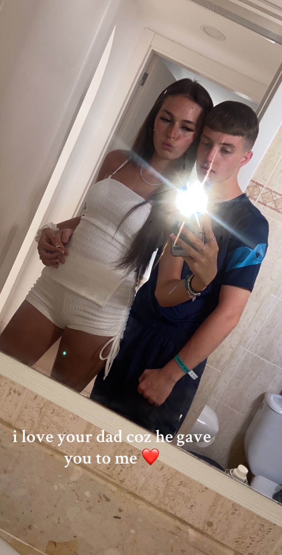 @jessicabowenx