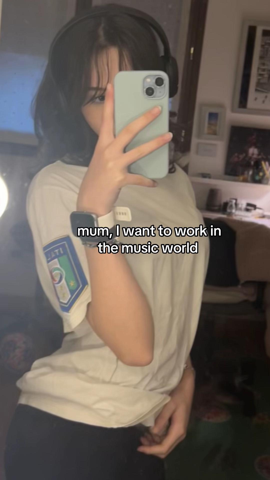 @L4r4