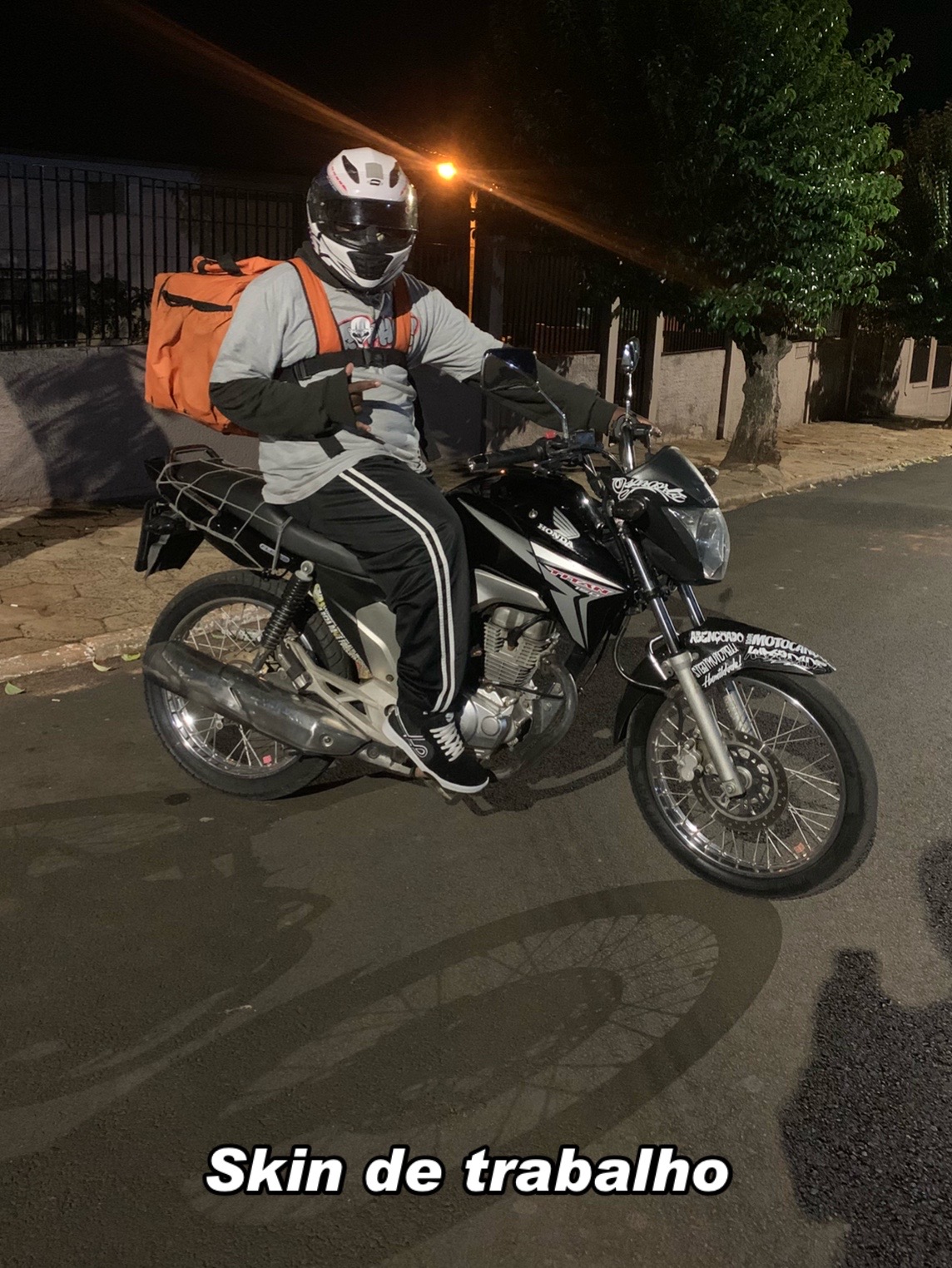 @Leoz&atilde;o
