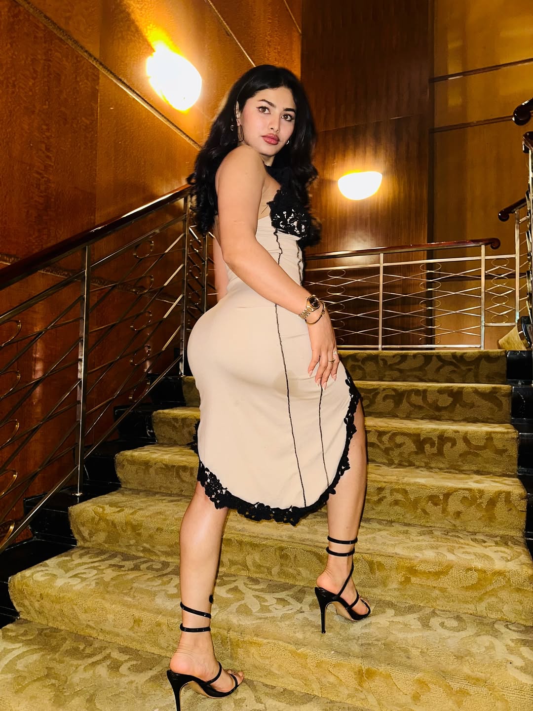 @esmita_esrat0