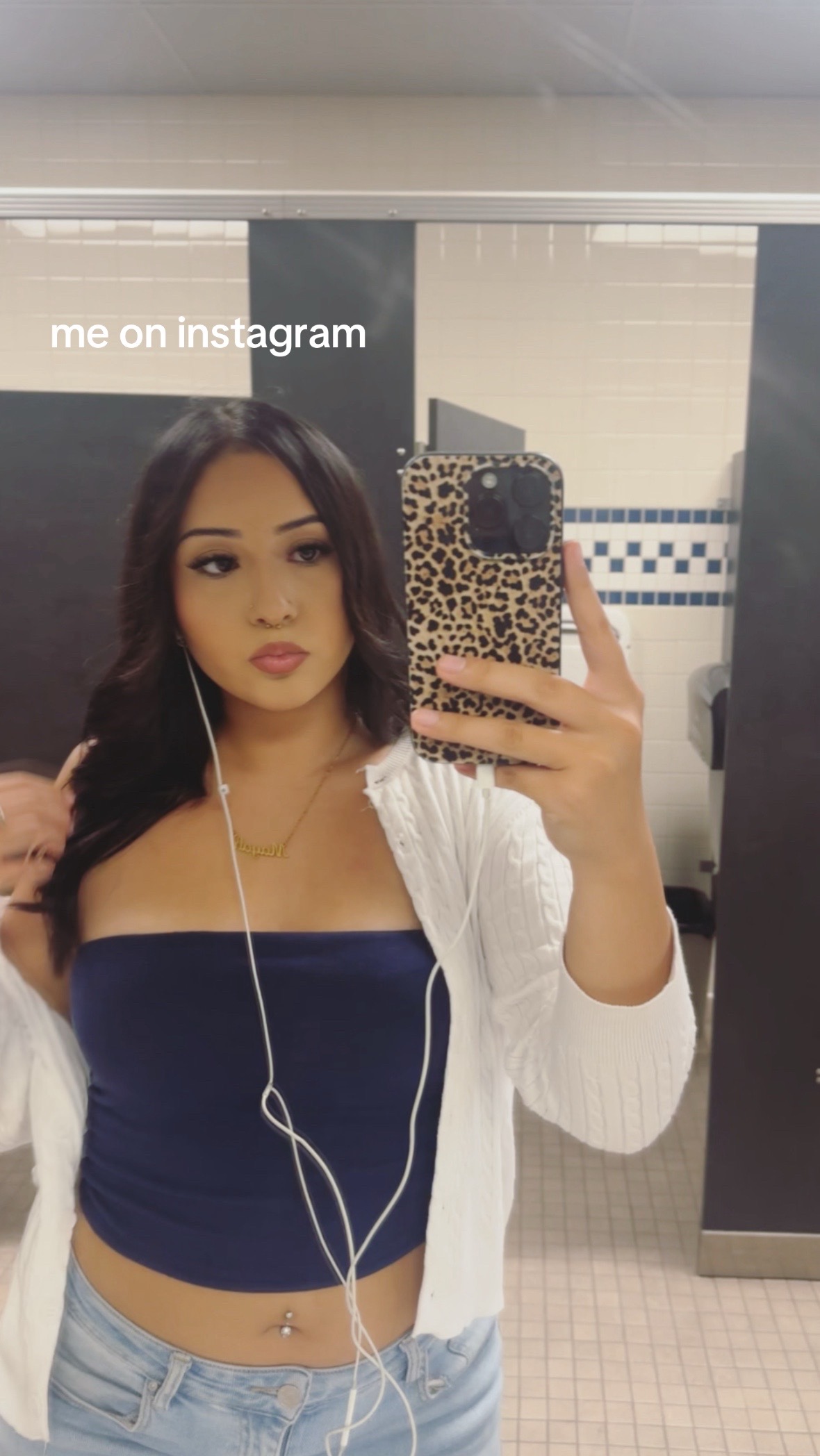 @️