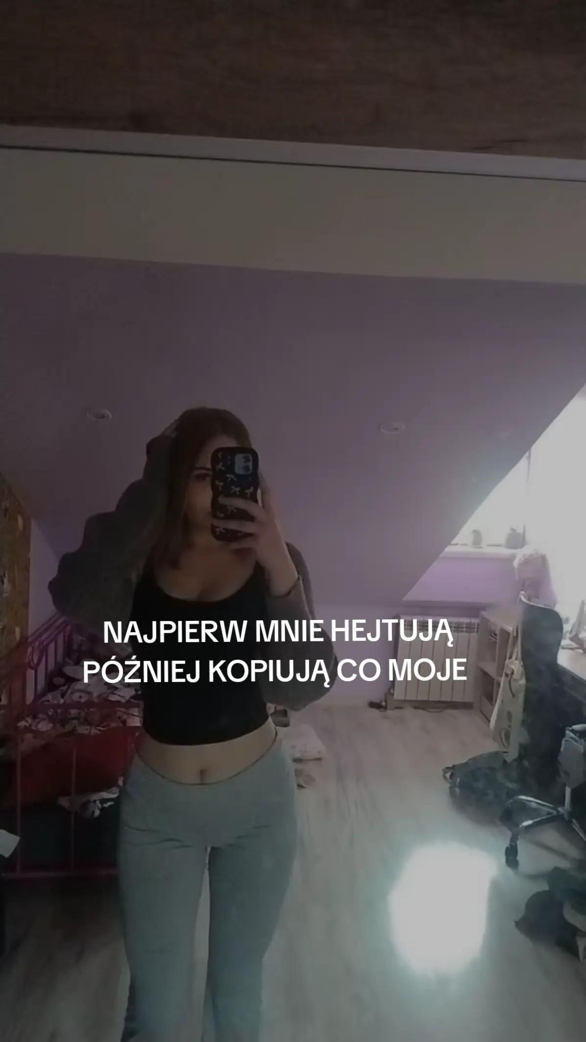 @Julcia _💋💋