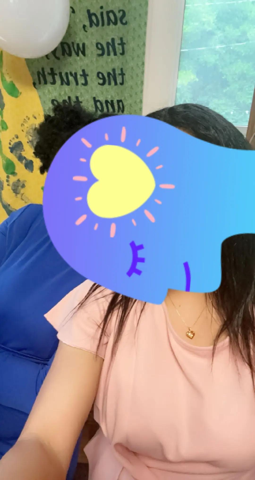 @Elise12