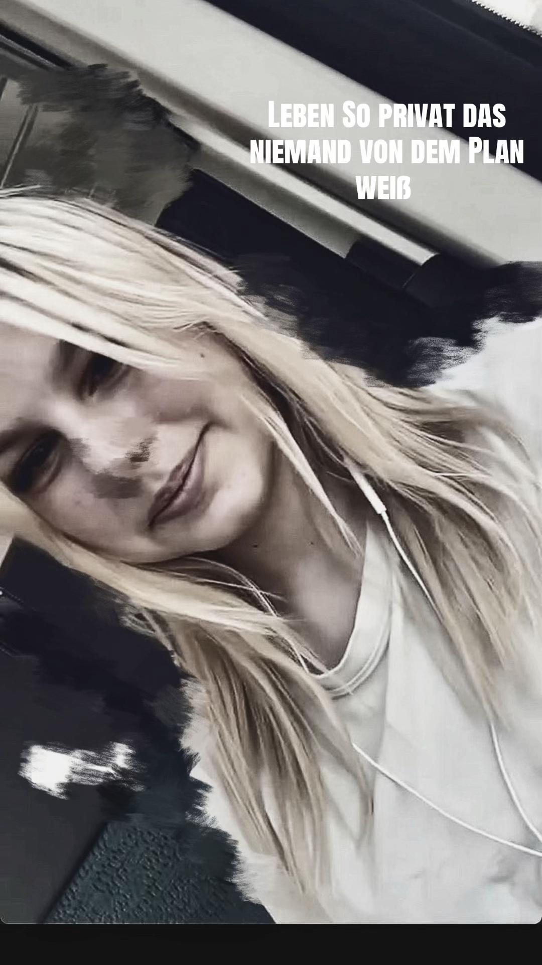 @𝐙𝐨𝐞
