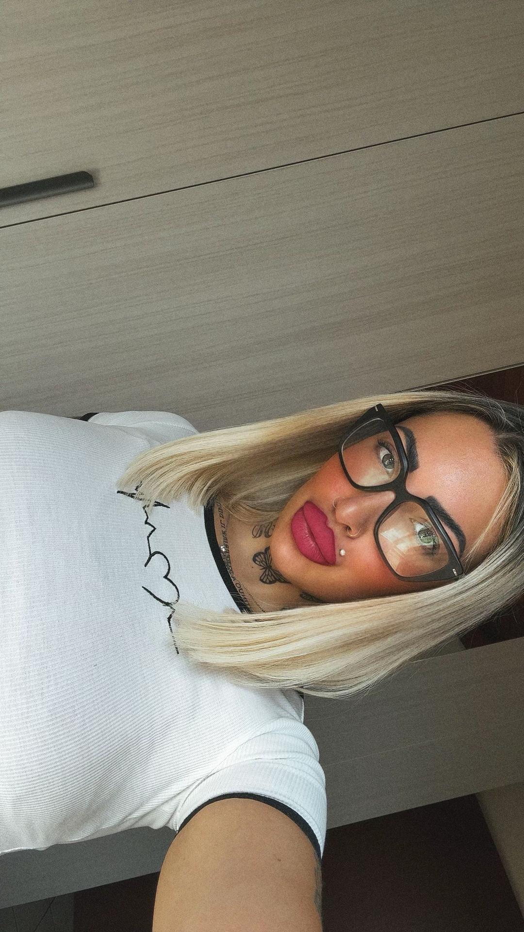 @ERIKA🖤