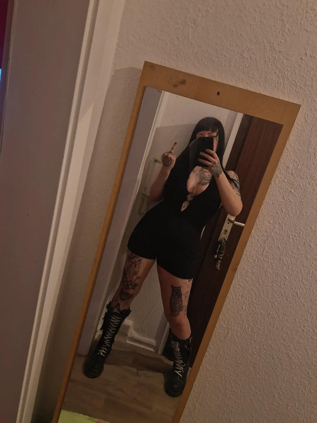 @Mellidari