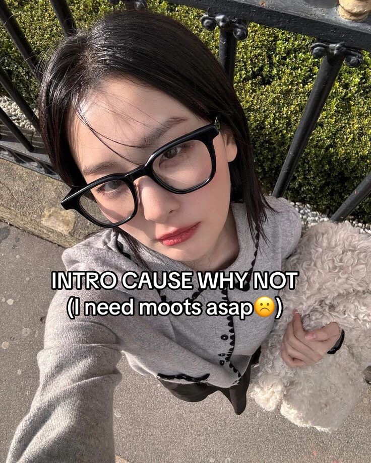 @✩