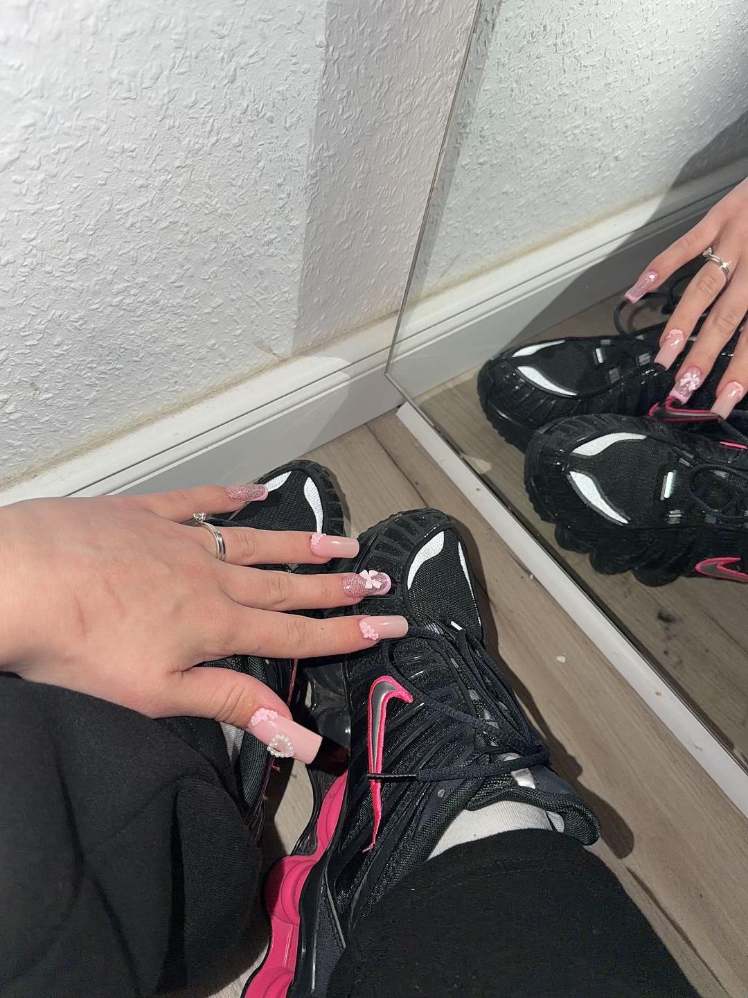 @ℒ𝓊𝓃𝒶𝒶𝒶 🌺