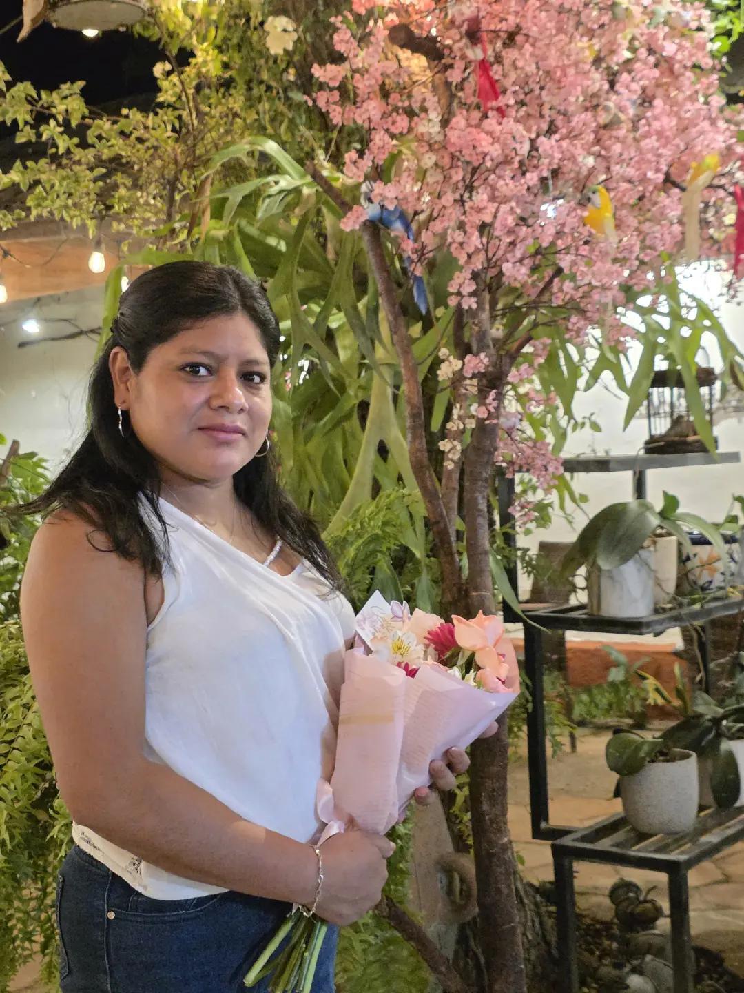 @Sarita Garcia 🇬🇹🦿🦋🩷🌹
