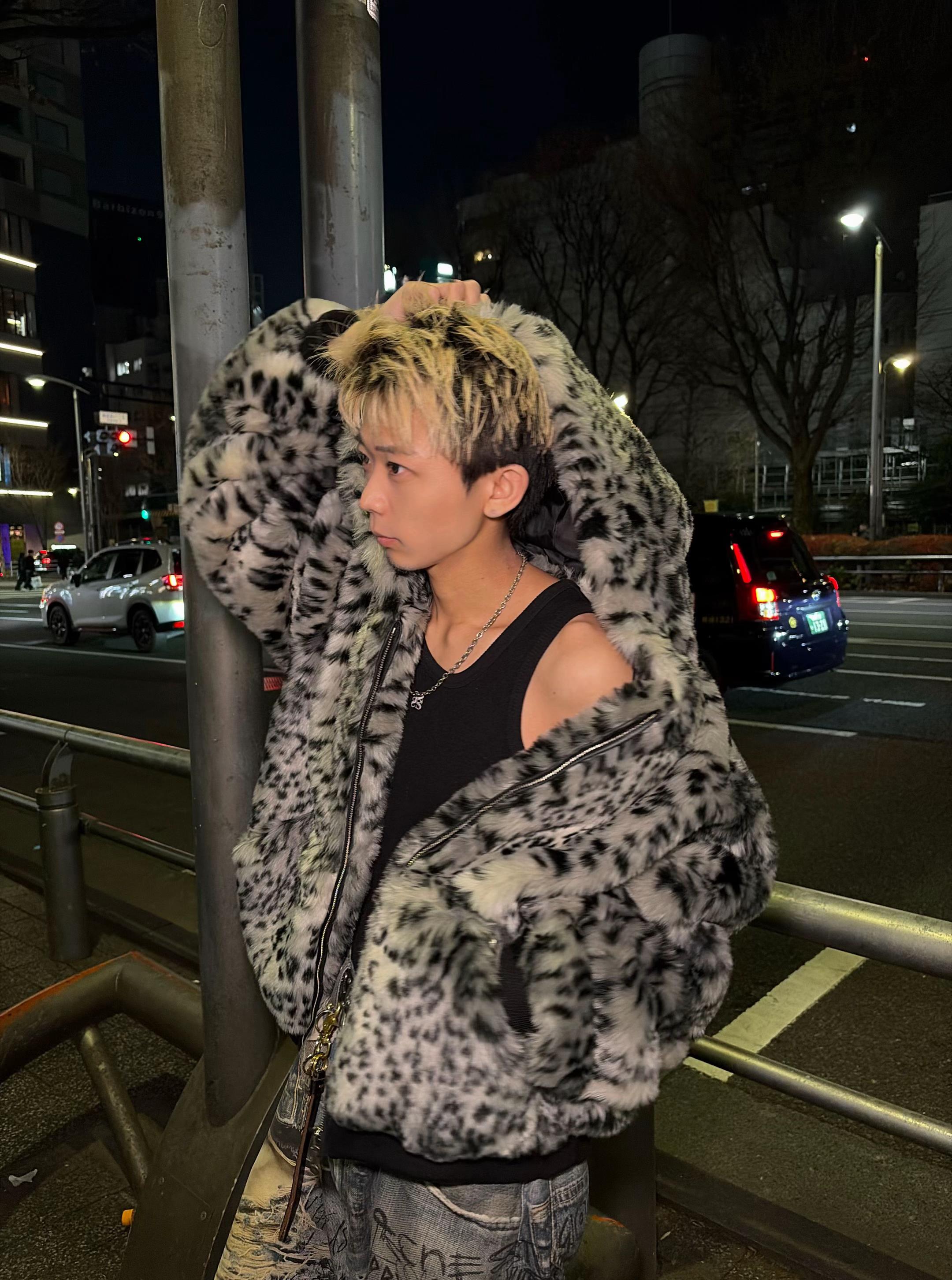 @シュンスケ