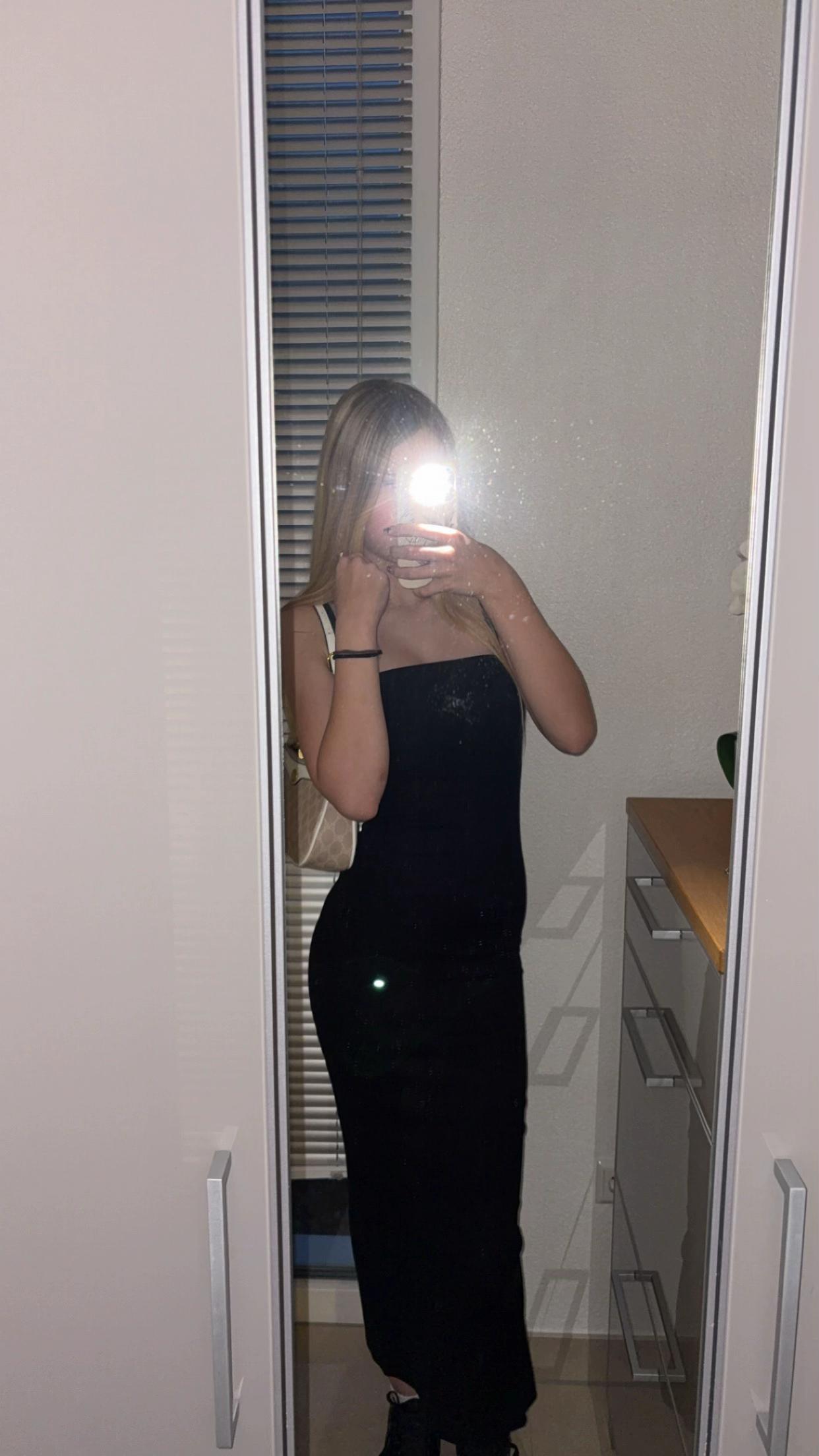 @𝓐🥥