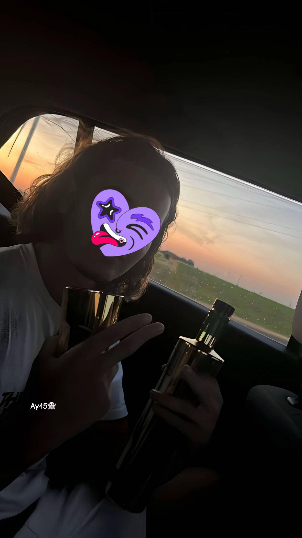 @️
