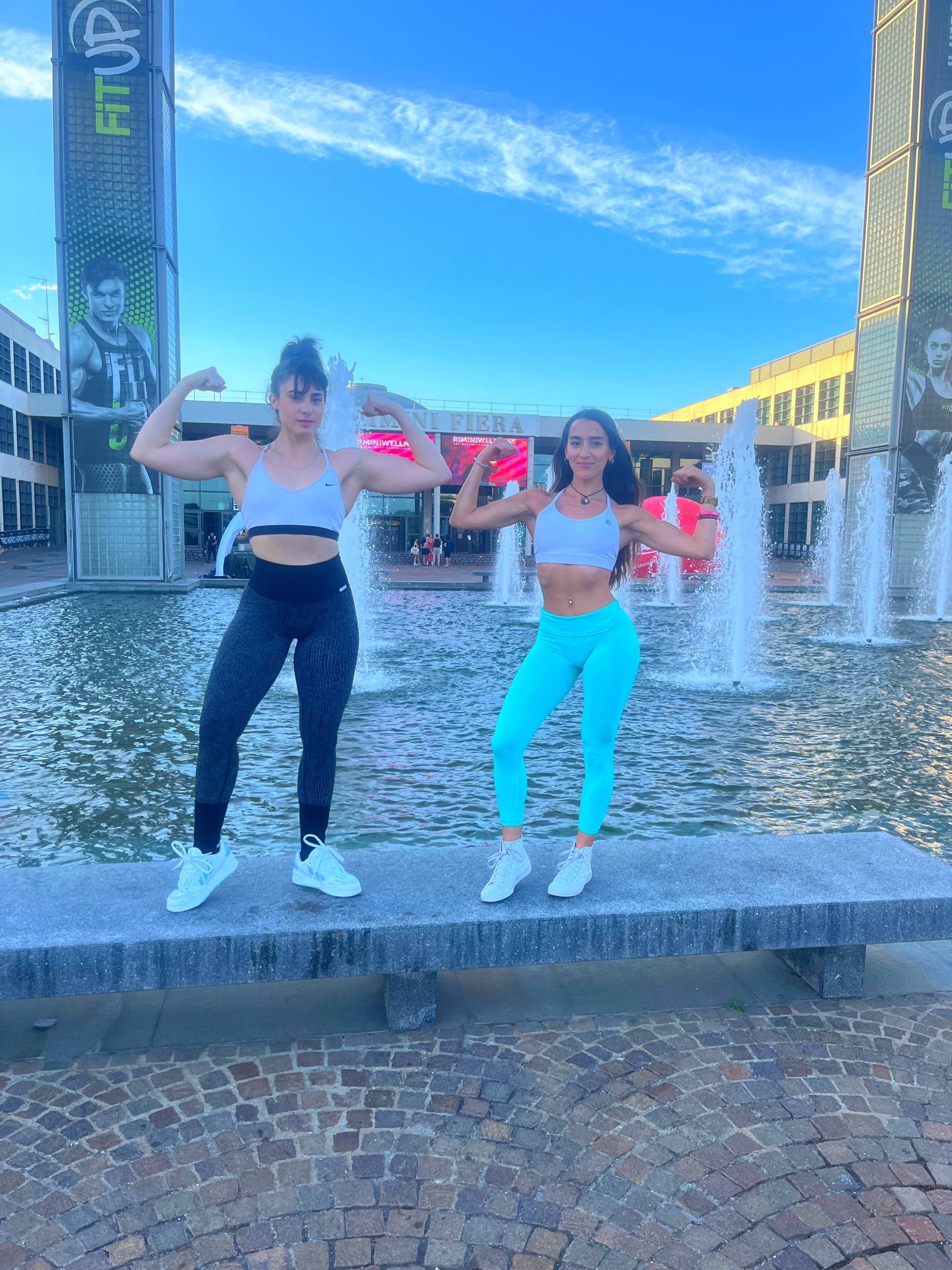 @Elenoski