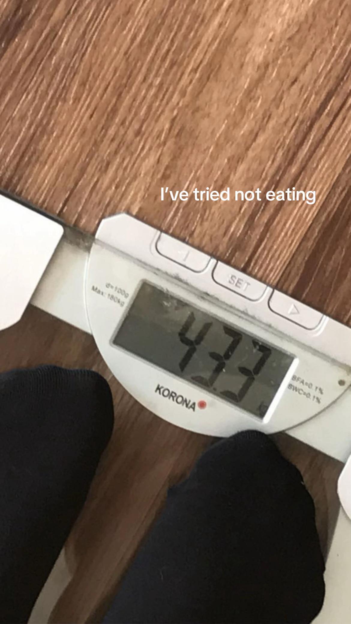@𝐀 𝐫 𝐭 𝐞 𝐦 𝐢 𝐬
