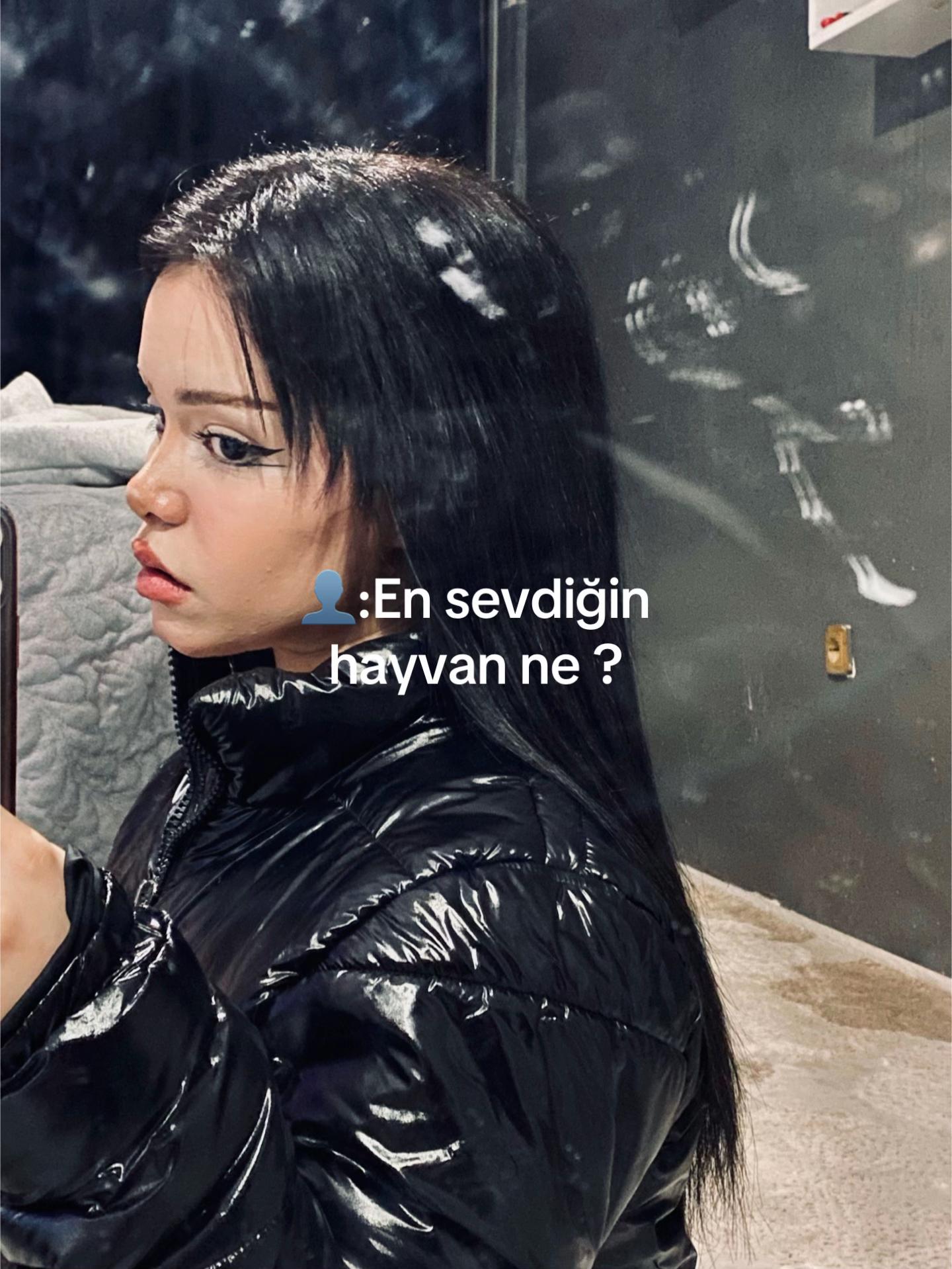 @Şapkalıkız