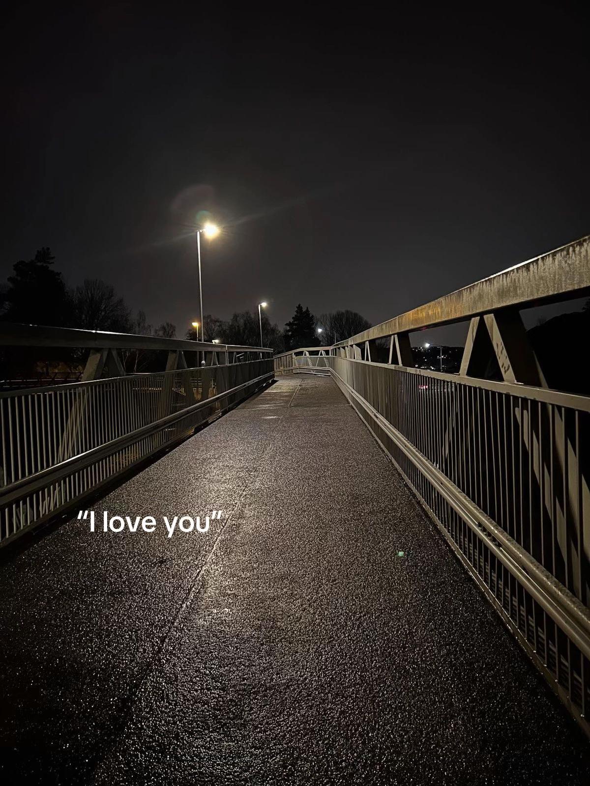 @Secretpersonx