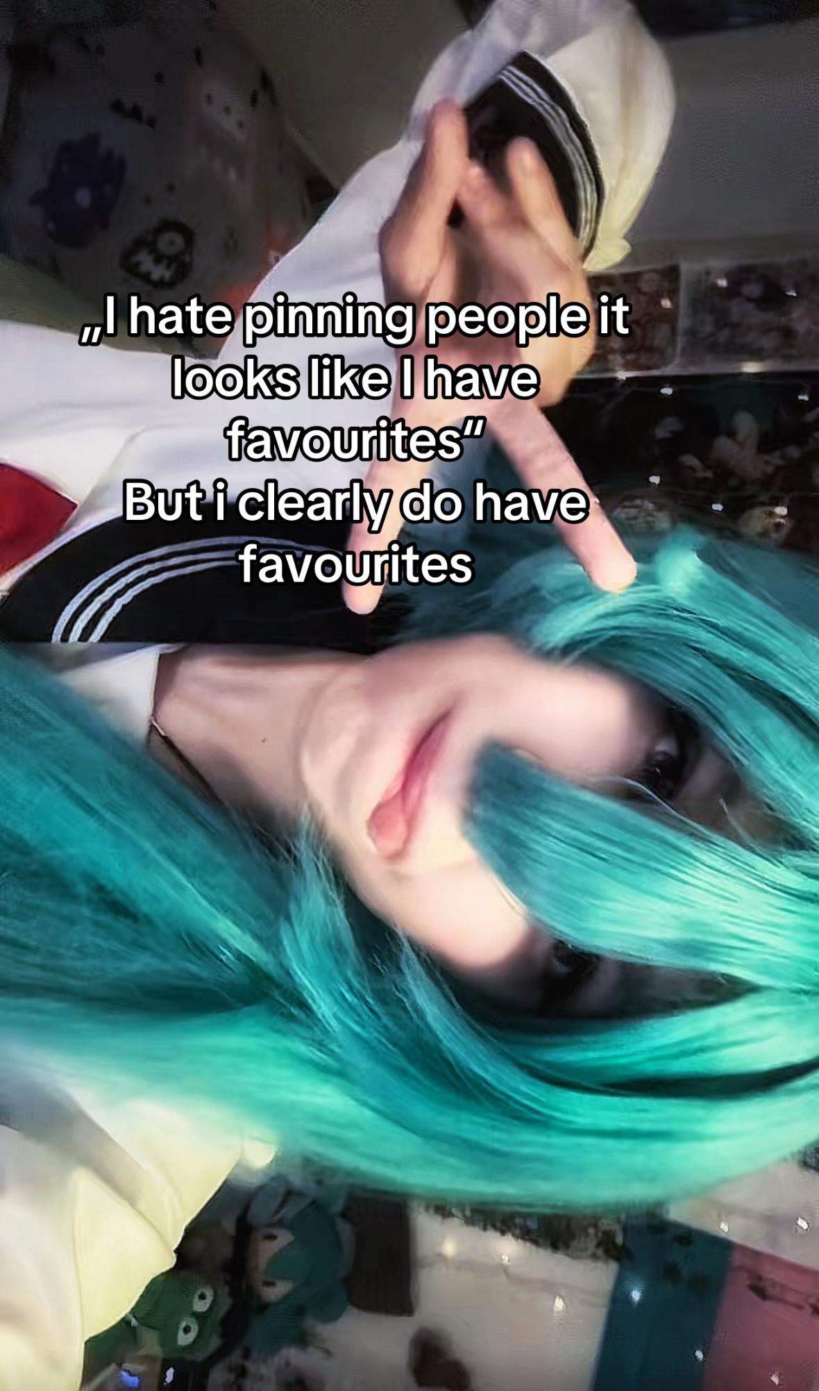 @Hatsunemikughg