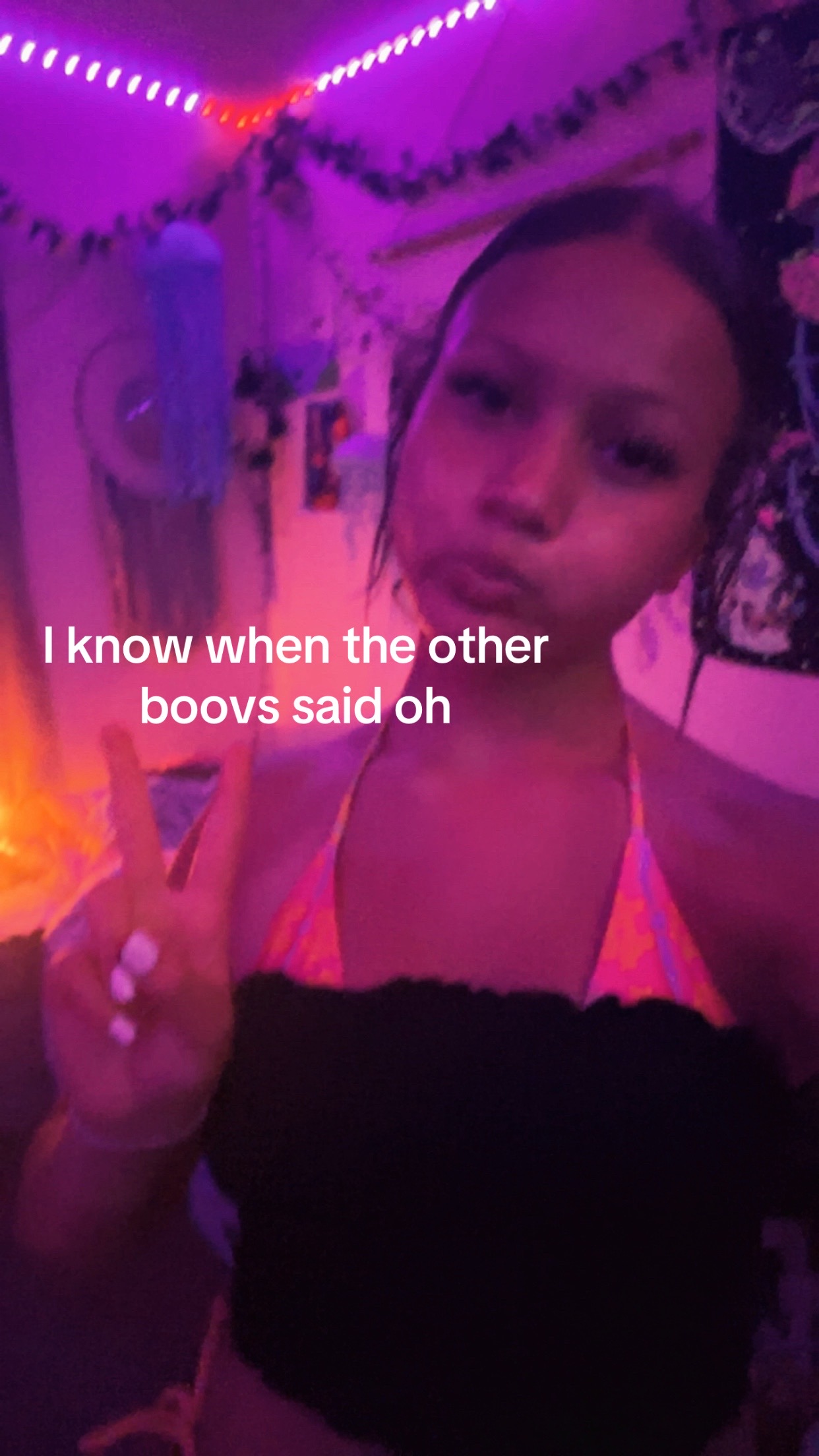 @🎧