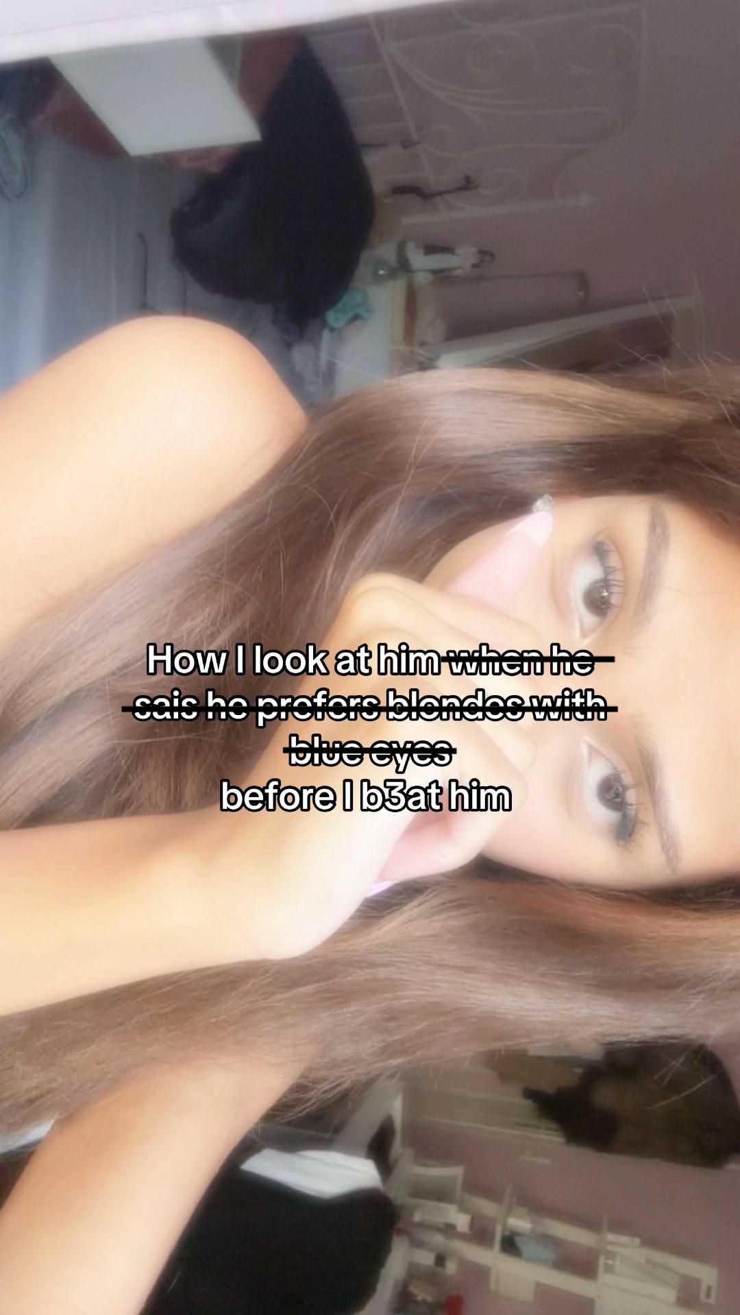 @JULIE 🍓