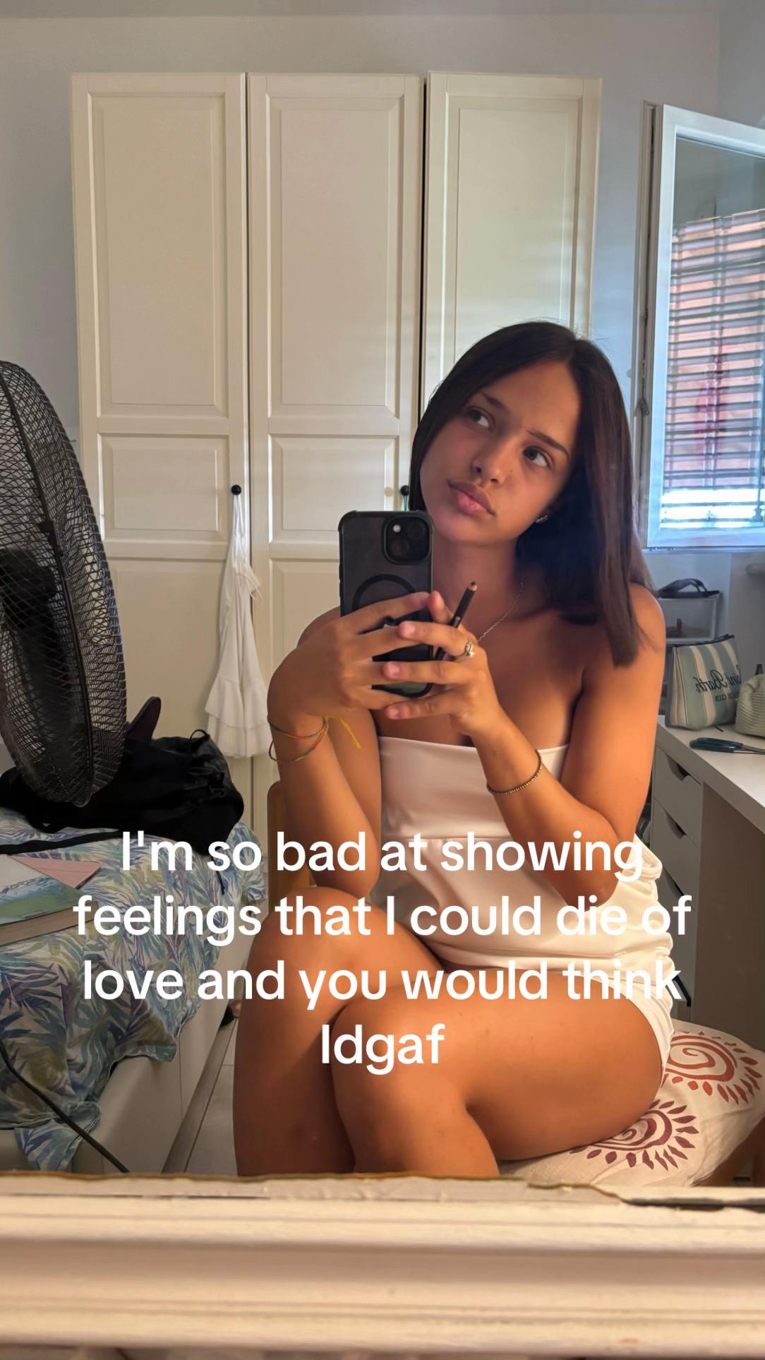 @nicole