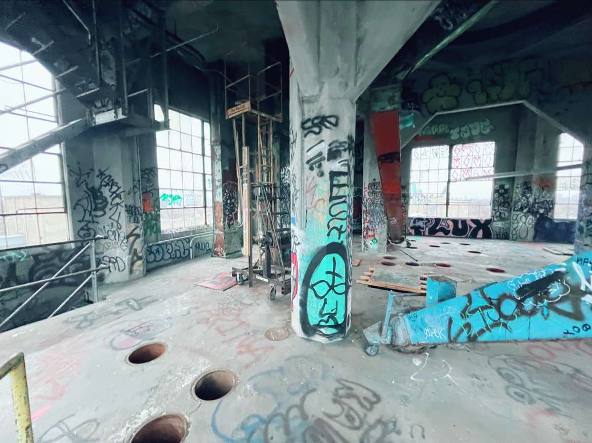 @bigym0n_mn