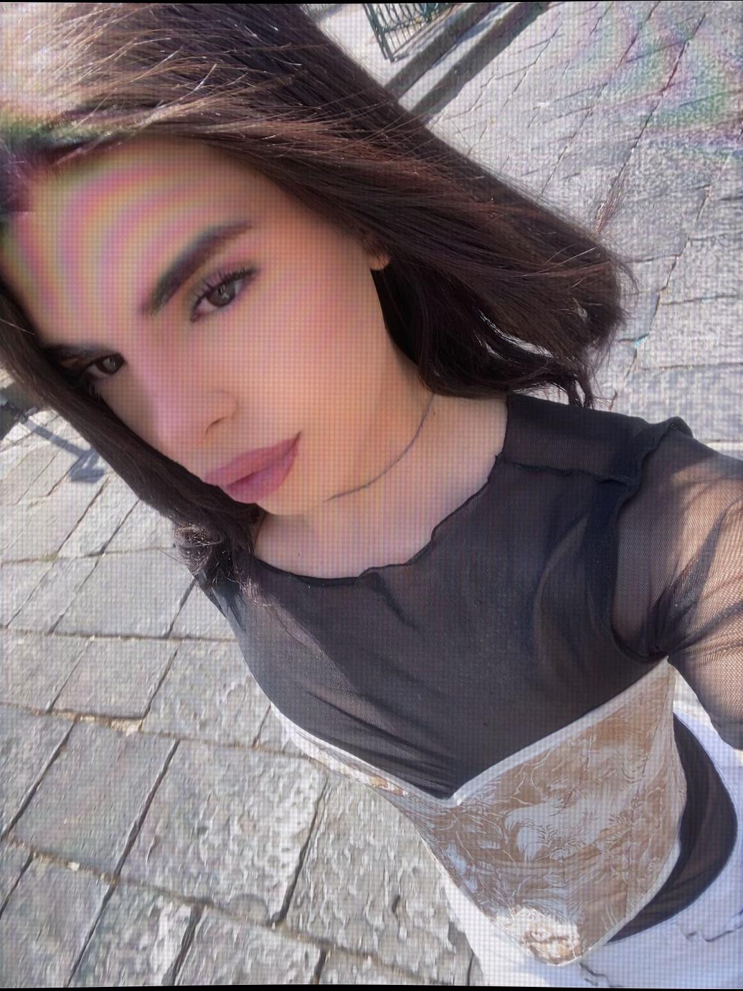 @veronica_queen