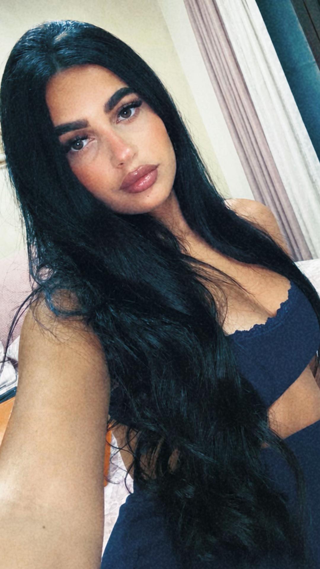 @𝐤𝐢𝐚𝐫𝐚