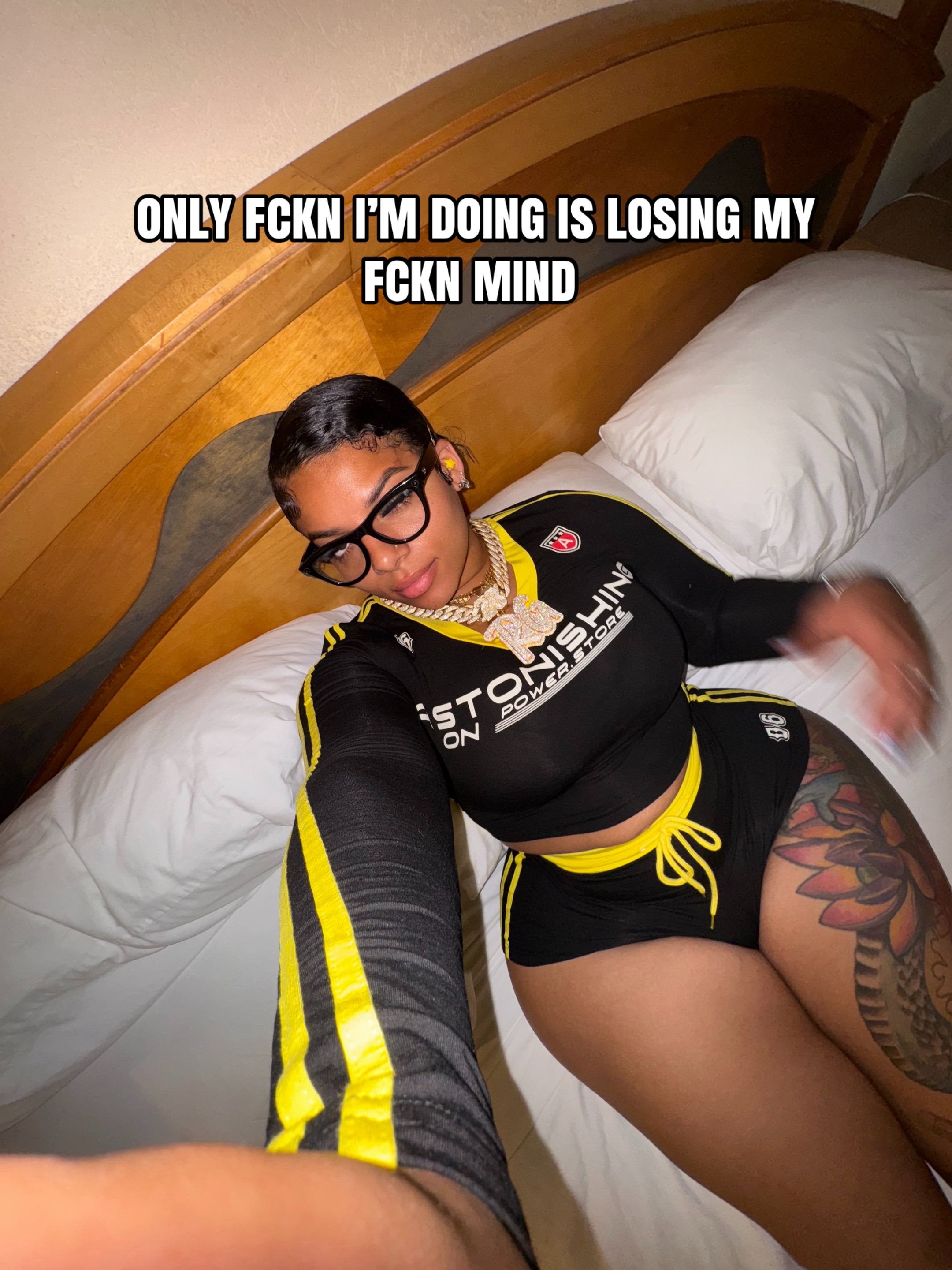 @MIKAYLA SARAVIA