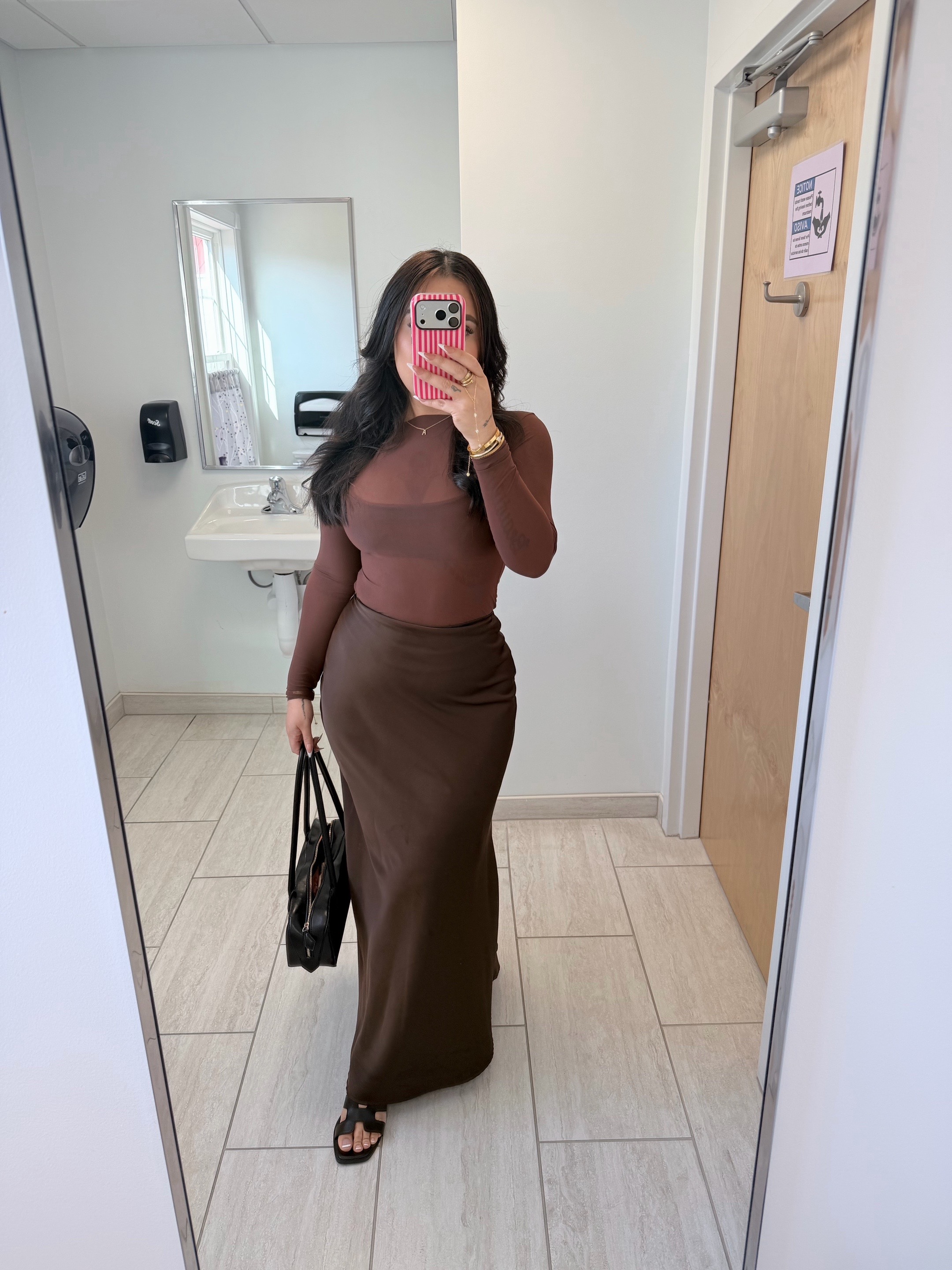 @Alizaja