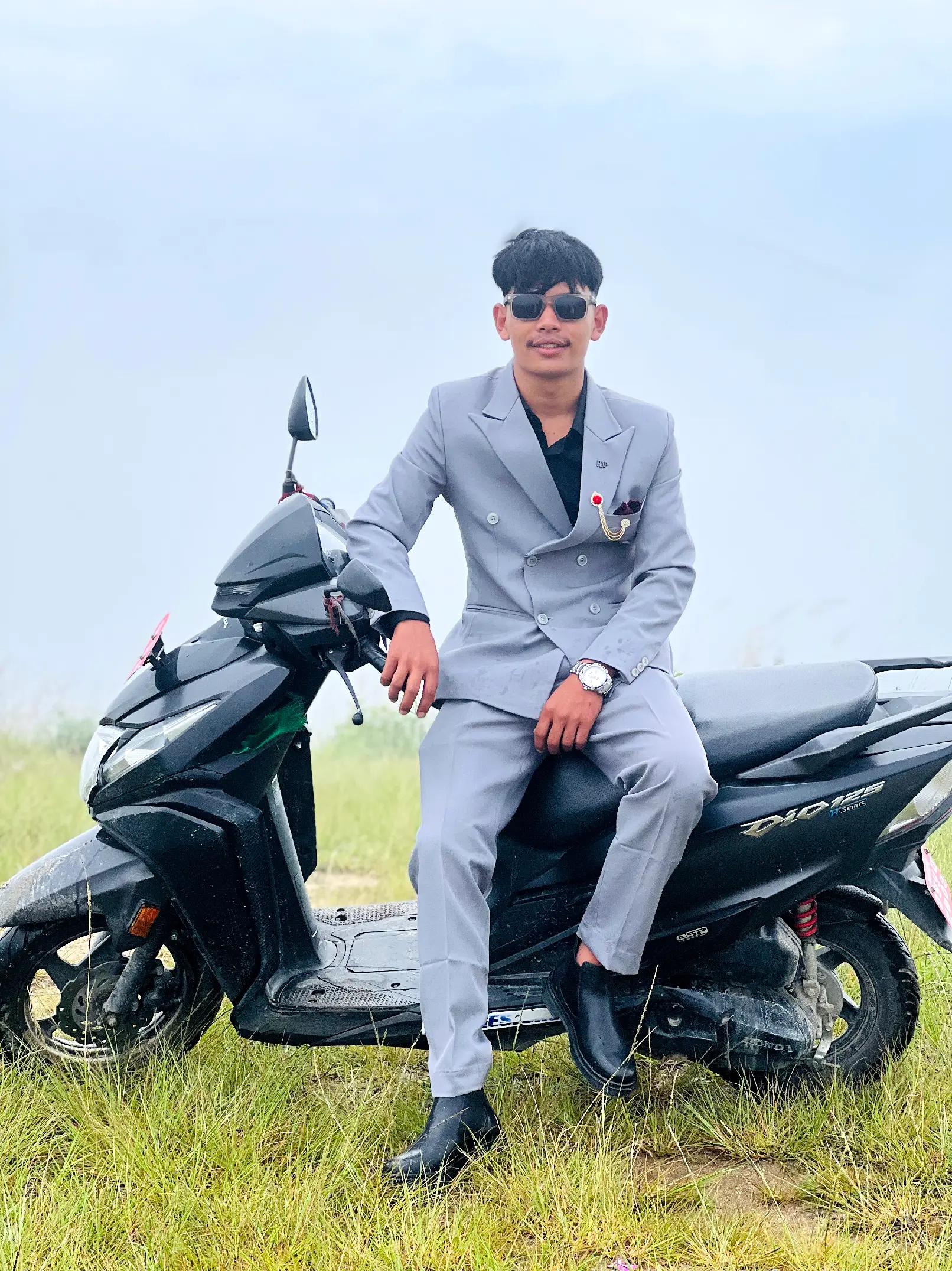 @सुजित मोक्तान