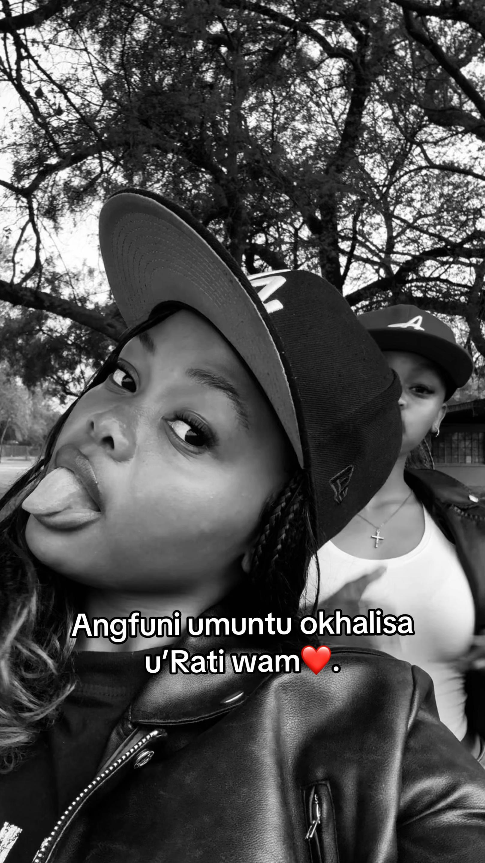@Zeeskii 😝😝