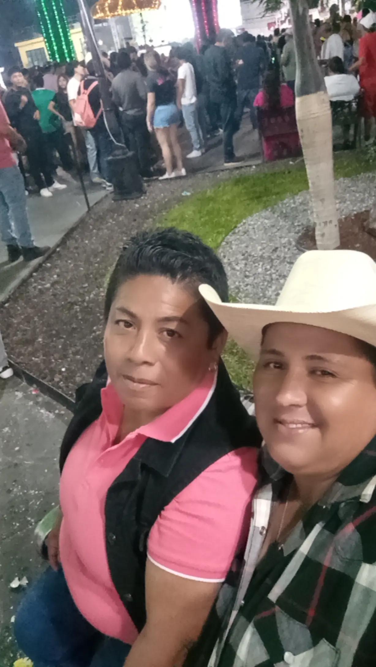 @Nando y Zury