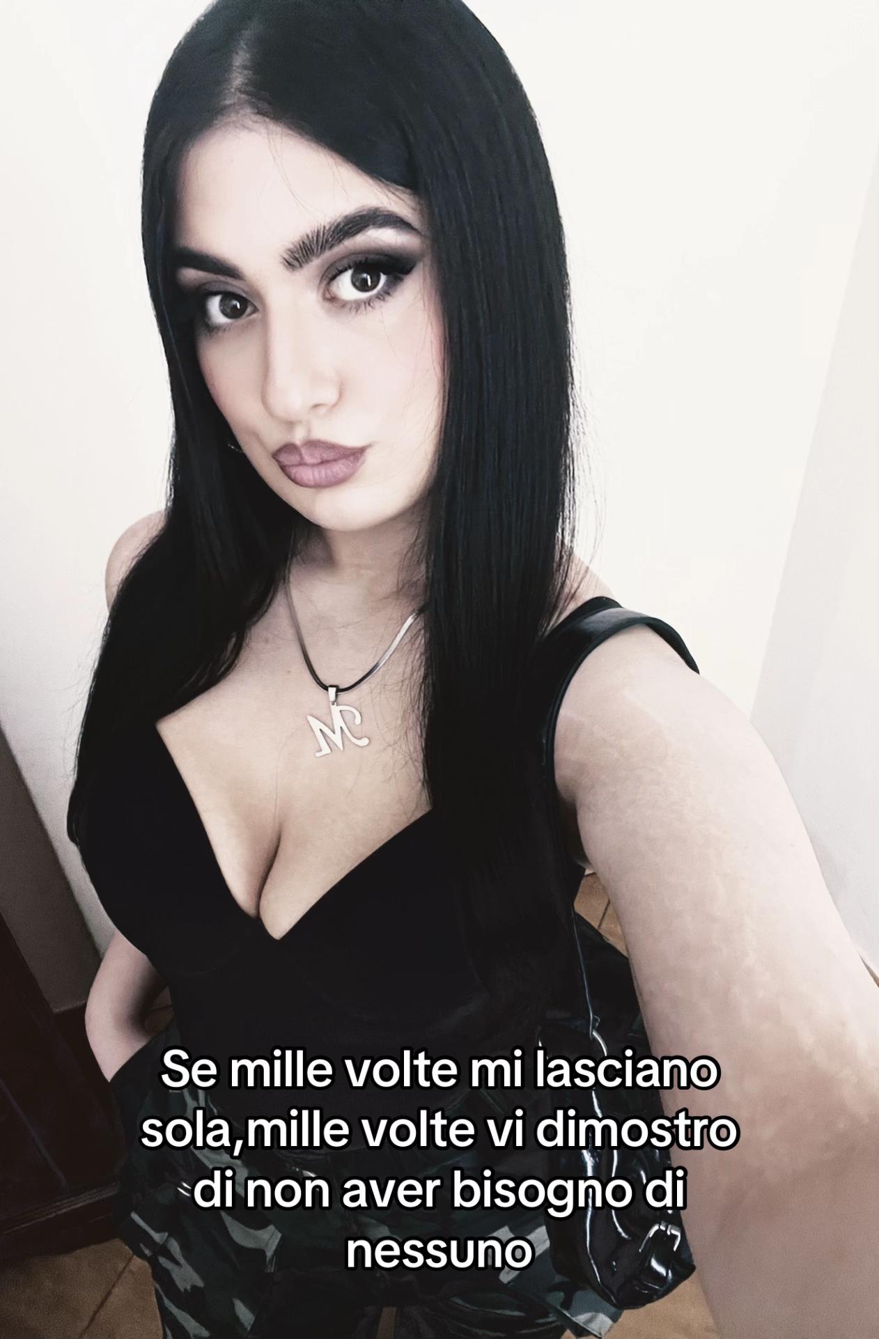 @𝓜𝓸𝓷𝓲𝓴𝓪🍓