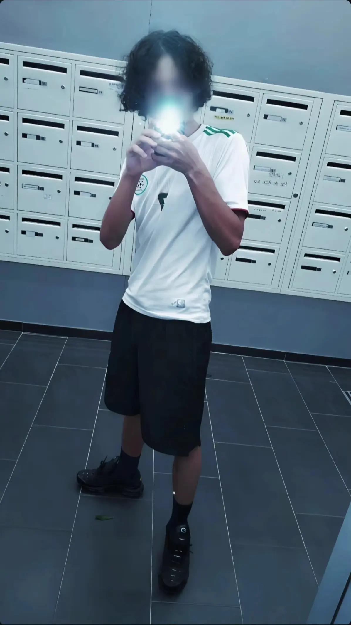 @𝐋𝐚𝐩𝐨𝐦𝐦𝐞𝟑𝟏𝐤🍎