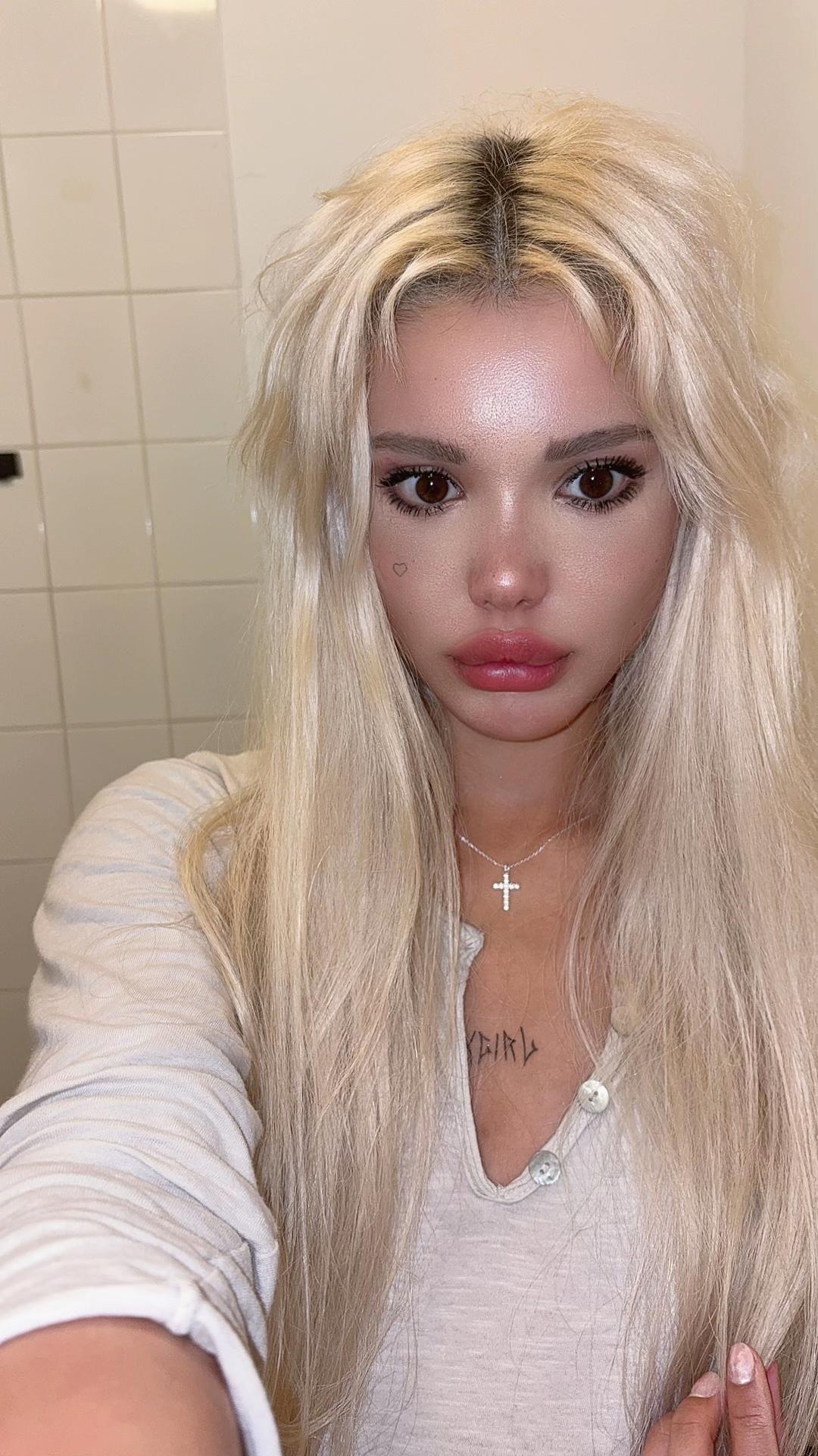@krankebarbie