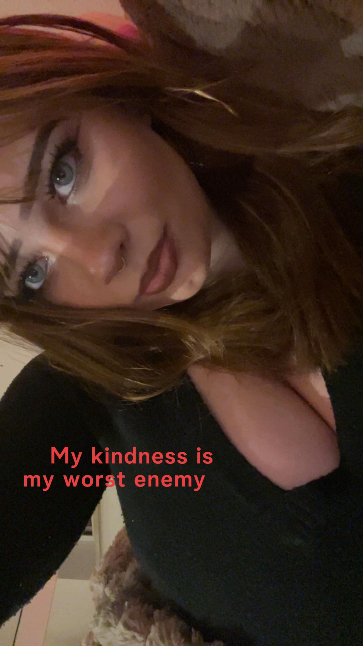 @>⩊<ₑᵥᵢₙ𐔌˙. 𖾕𖾝꙼ᩚ𛲕𖾟₍^. .^₎⟆