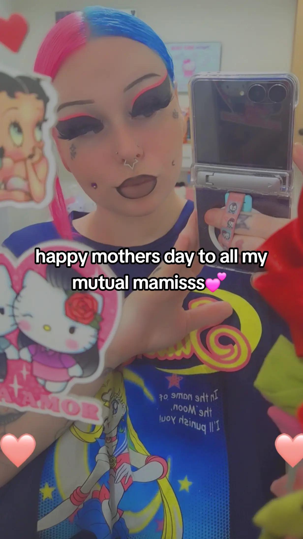 @MummyMonicasCoven
