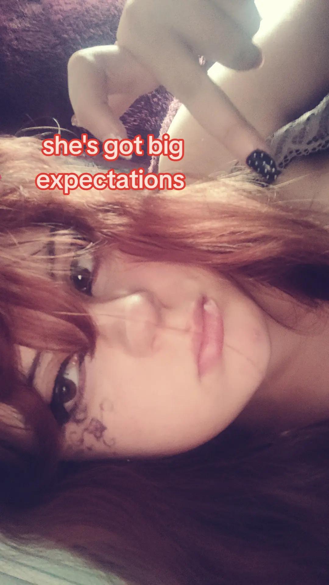 @𝓡𝓮𝓭 𝓿𝓮𝓵𝓿𝓮𝓽。‧˚ʚ🐇ɞ˚‧。