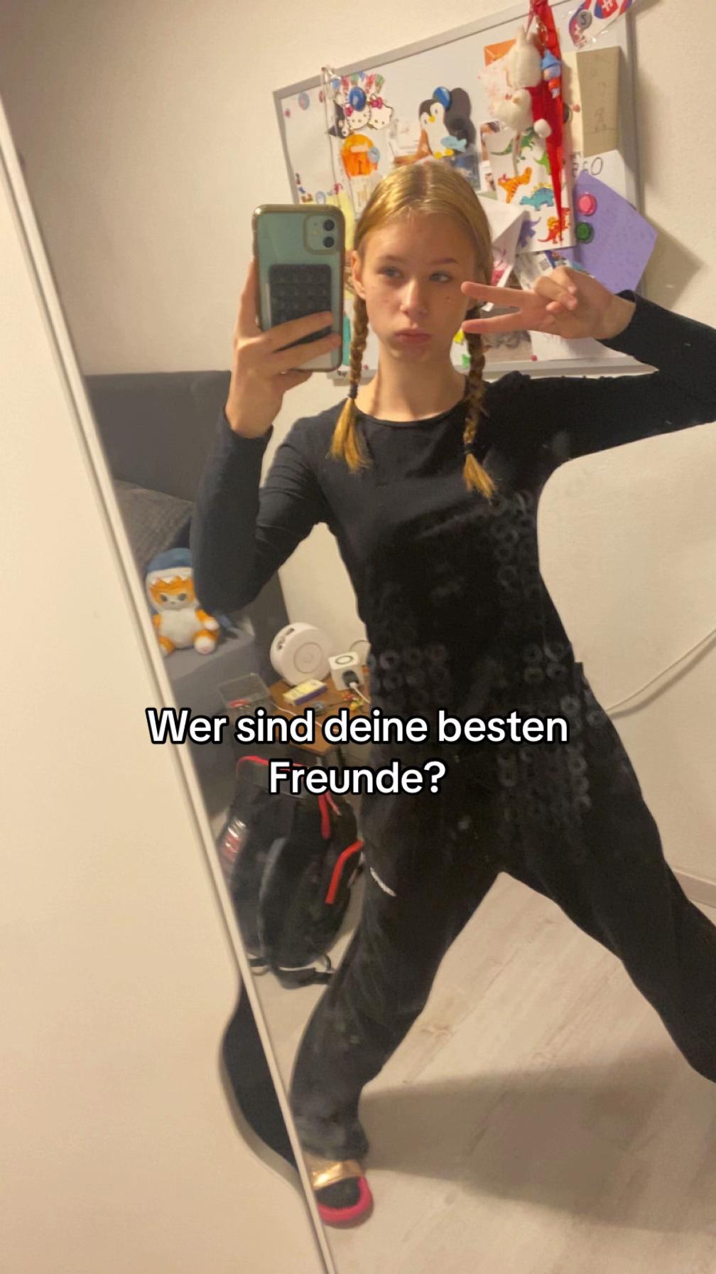 @Elisa