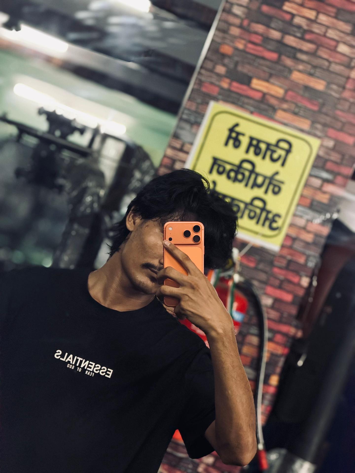 @️RoHiT 🧿💗